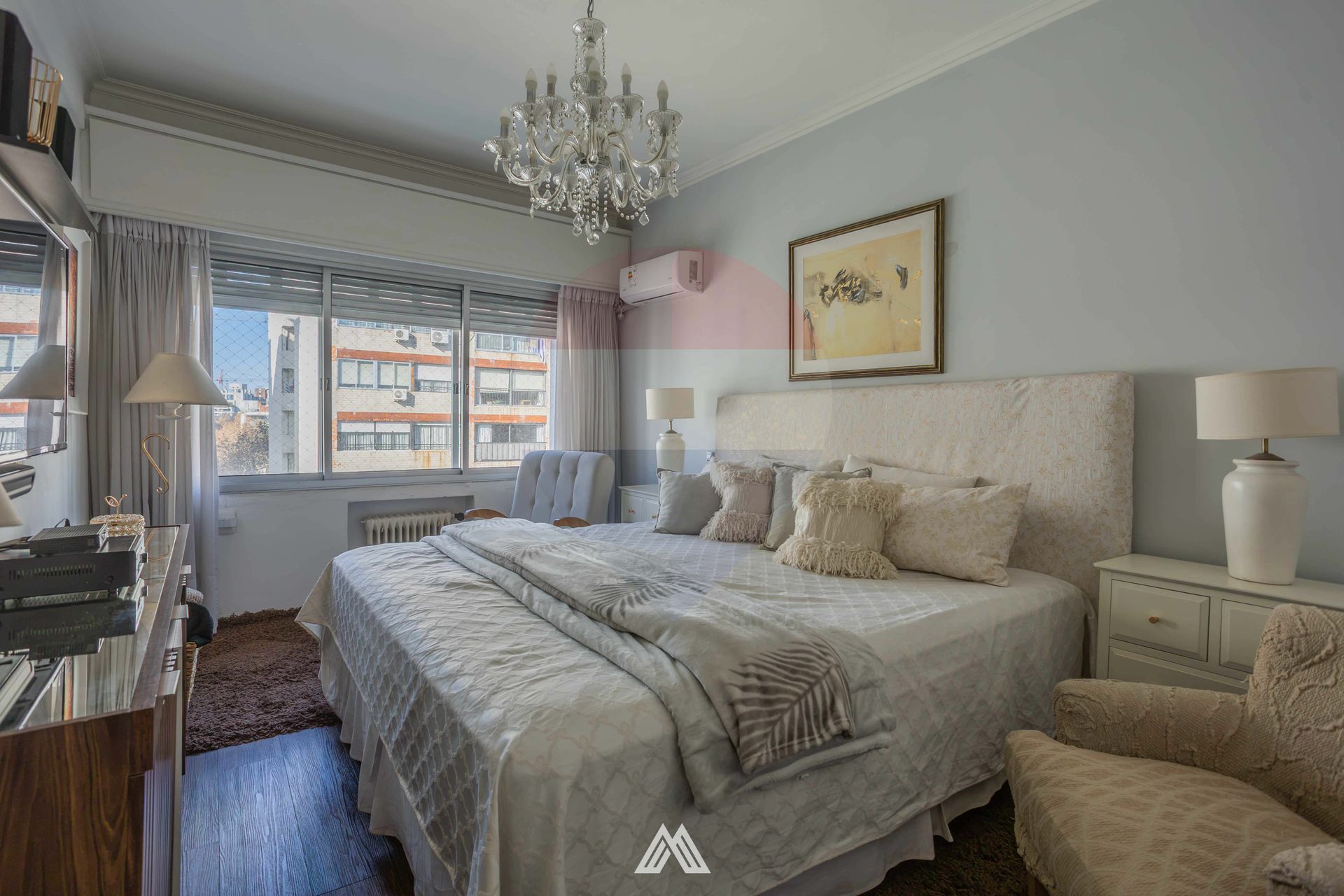 Venta apartamento 2 dormitorios + servicio -Cord&oacute;n - 7