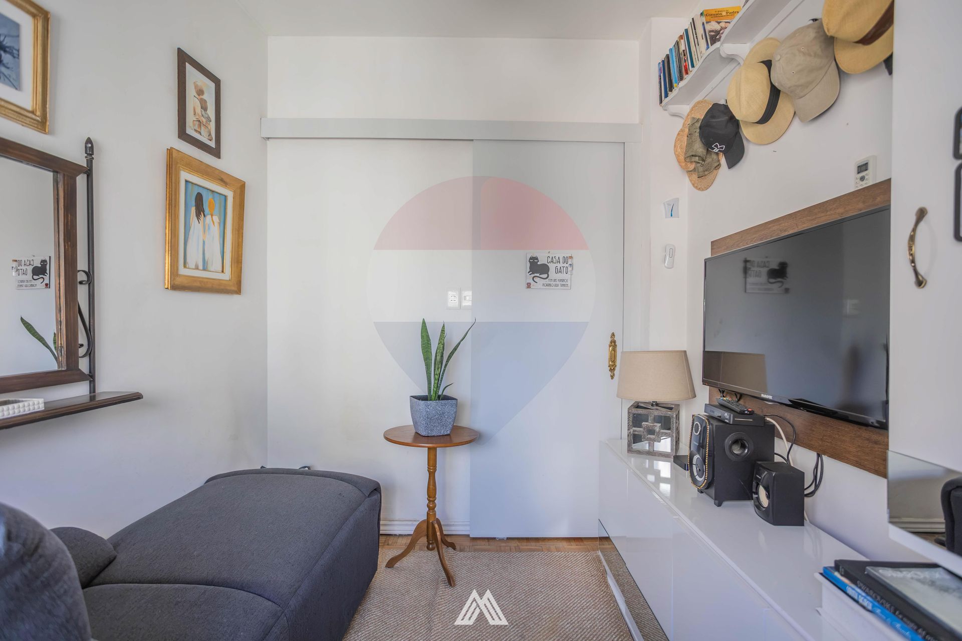 Venta apartamento 2 dormitorios + servicio -Cord&oacute;n - 14