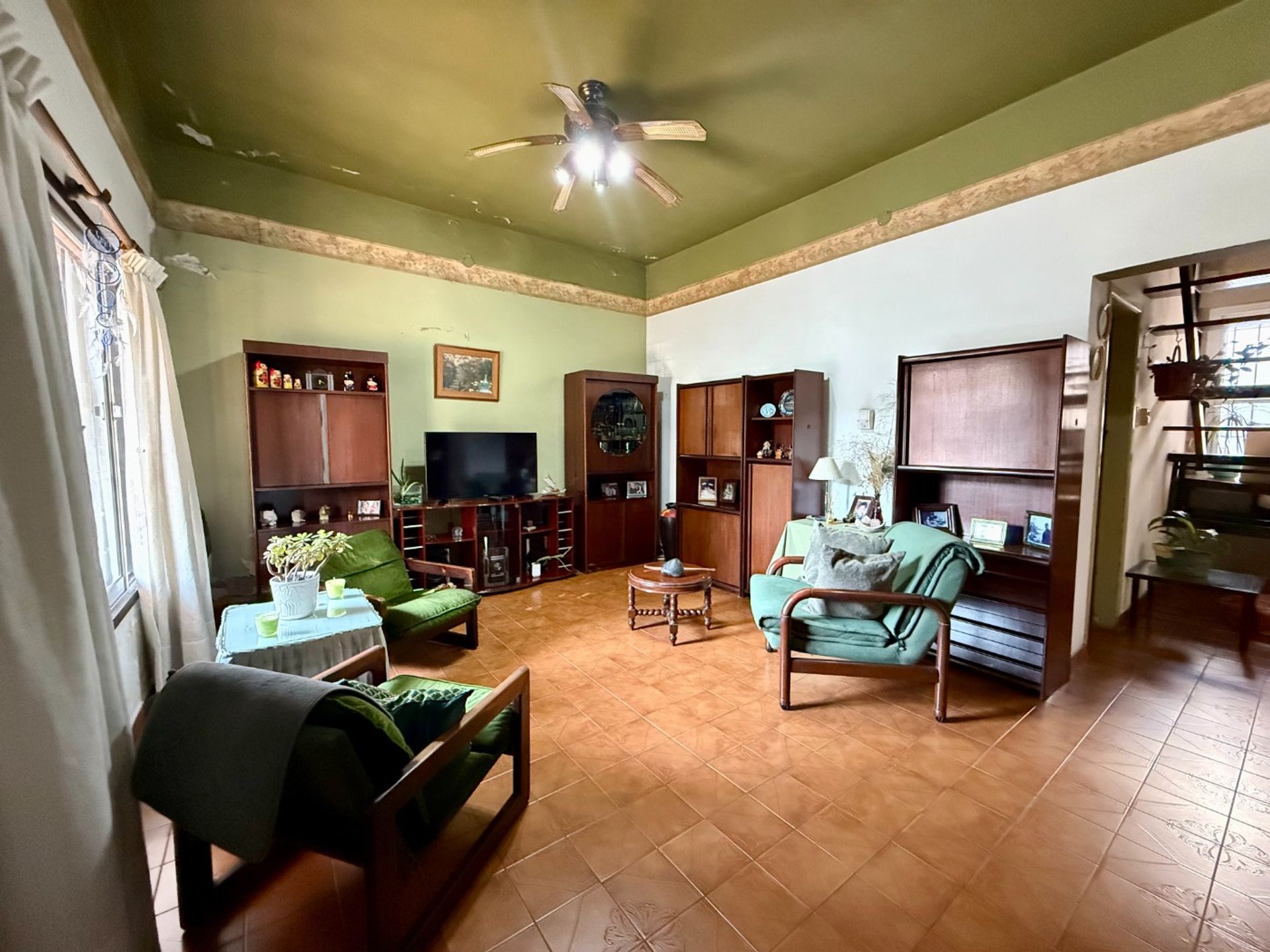 P H en Venta en Moron, G.B.A. Zona Oeste