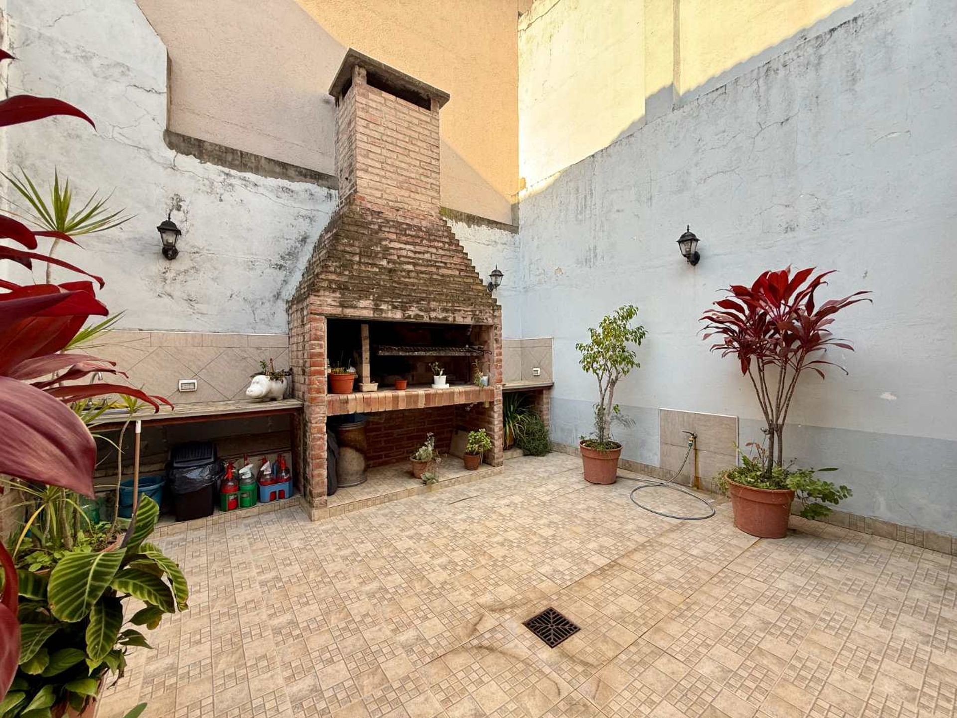 P H en Venta en Moron, G.B.A. Zona Oeste