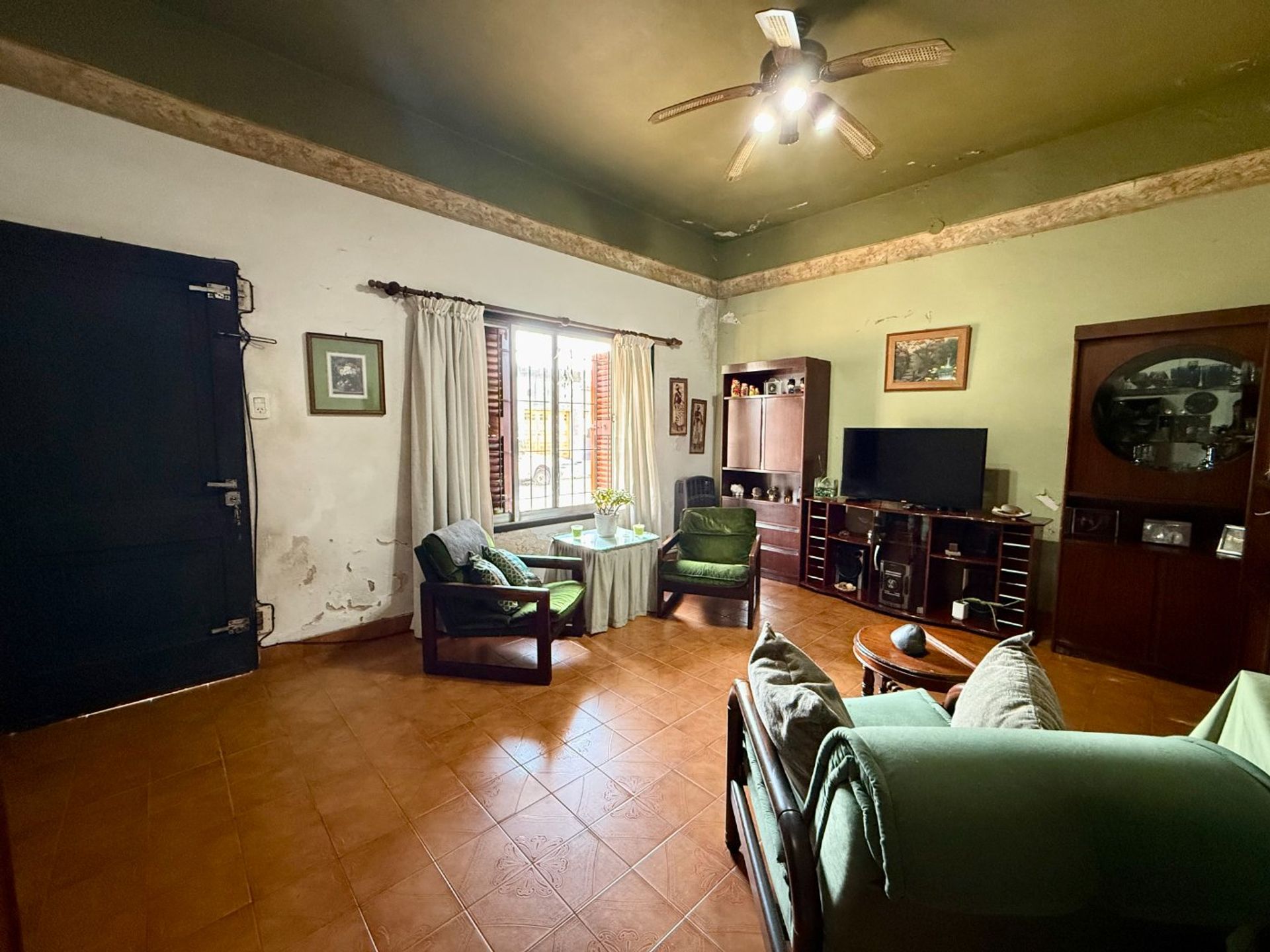 P H en Venta en Moron, G.B.A. Zona Oeste
