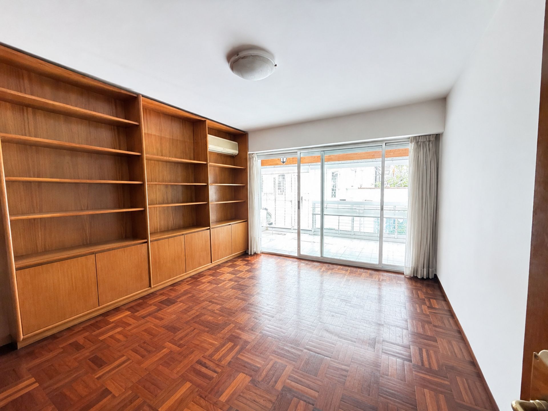 Venta Apartamento Rambla Punta Carretas 4 Dorm - 14
