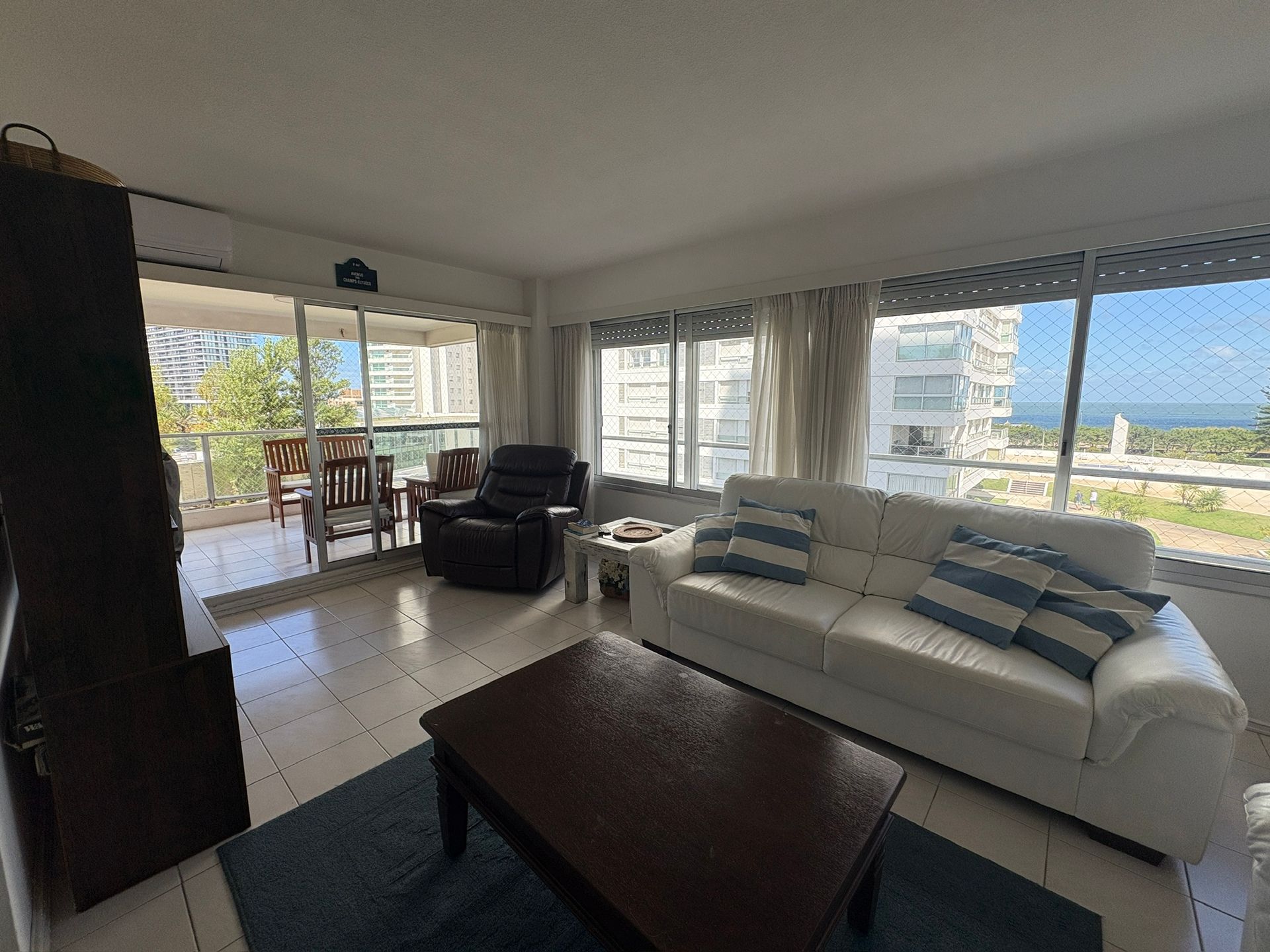 apartamento en Playa Mansa, Maldonado. Maldonado -  4 Dormitorios - 3 Baï¿½os