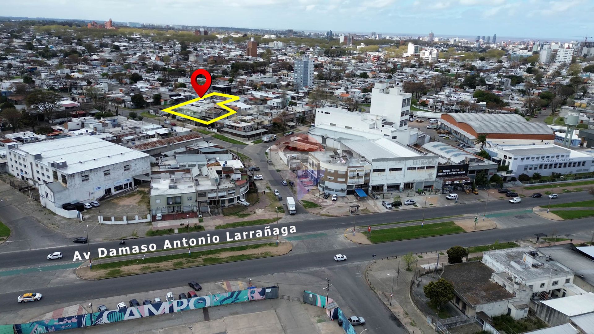 VENTA - LOCAL INDUSTRIAL - PROXIMO MERCADO MODELO - 4