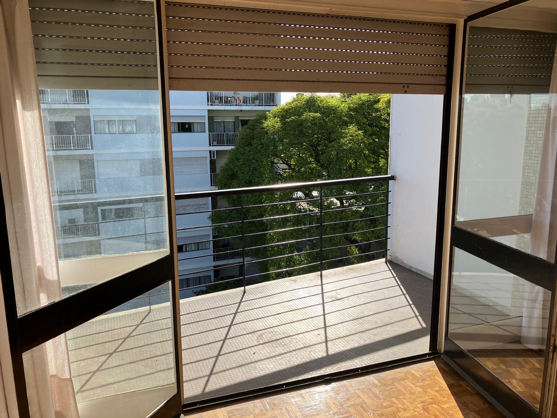 ALQUILER POCITOS 2 DORMITORIOS + SERVICIO Y BALCON - 3