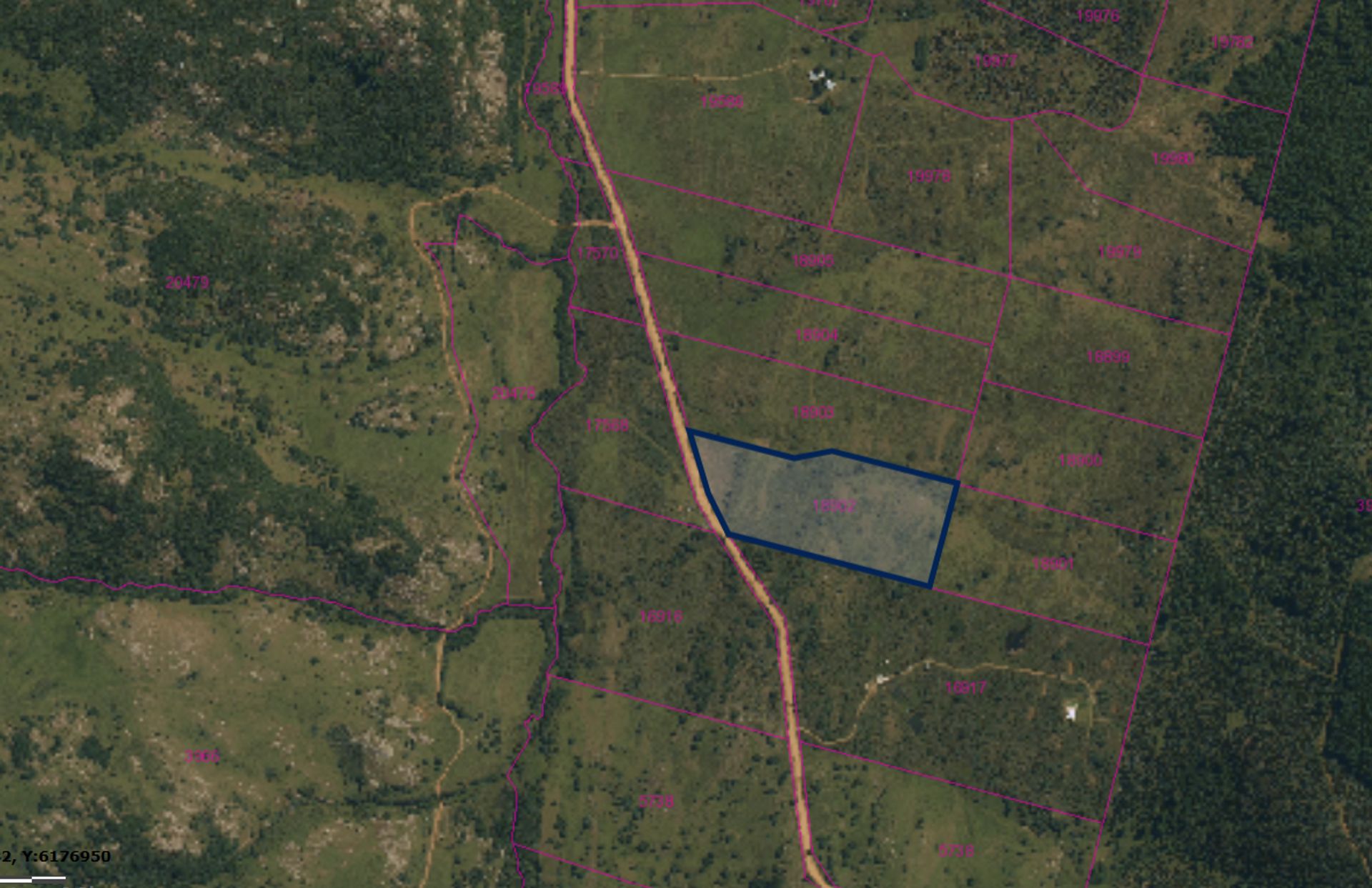 VENTA CHACRA AGUAS BLANCAS 5HA - 8