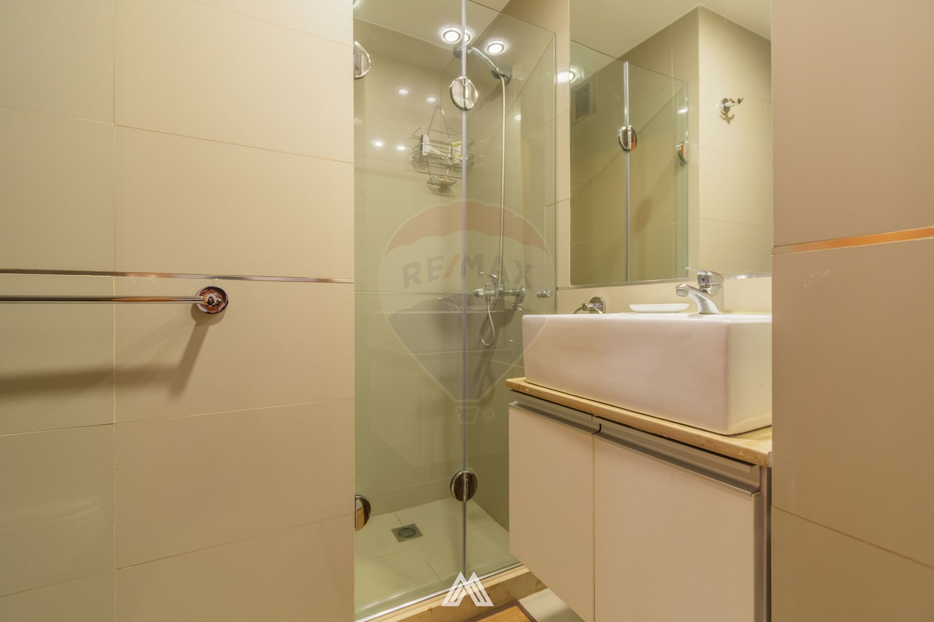 VENTA POCITOS APTO 2 DORM TERRAZA + GJE AMUEBLADO - 19