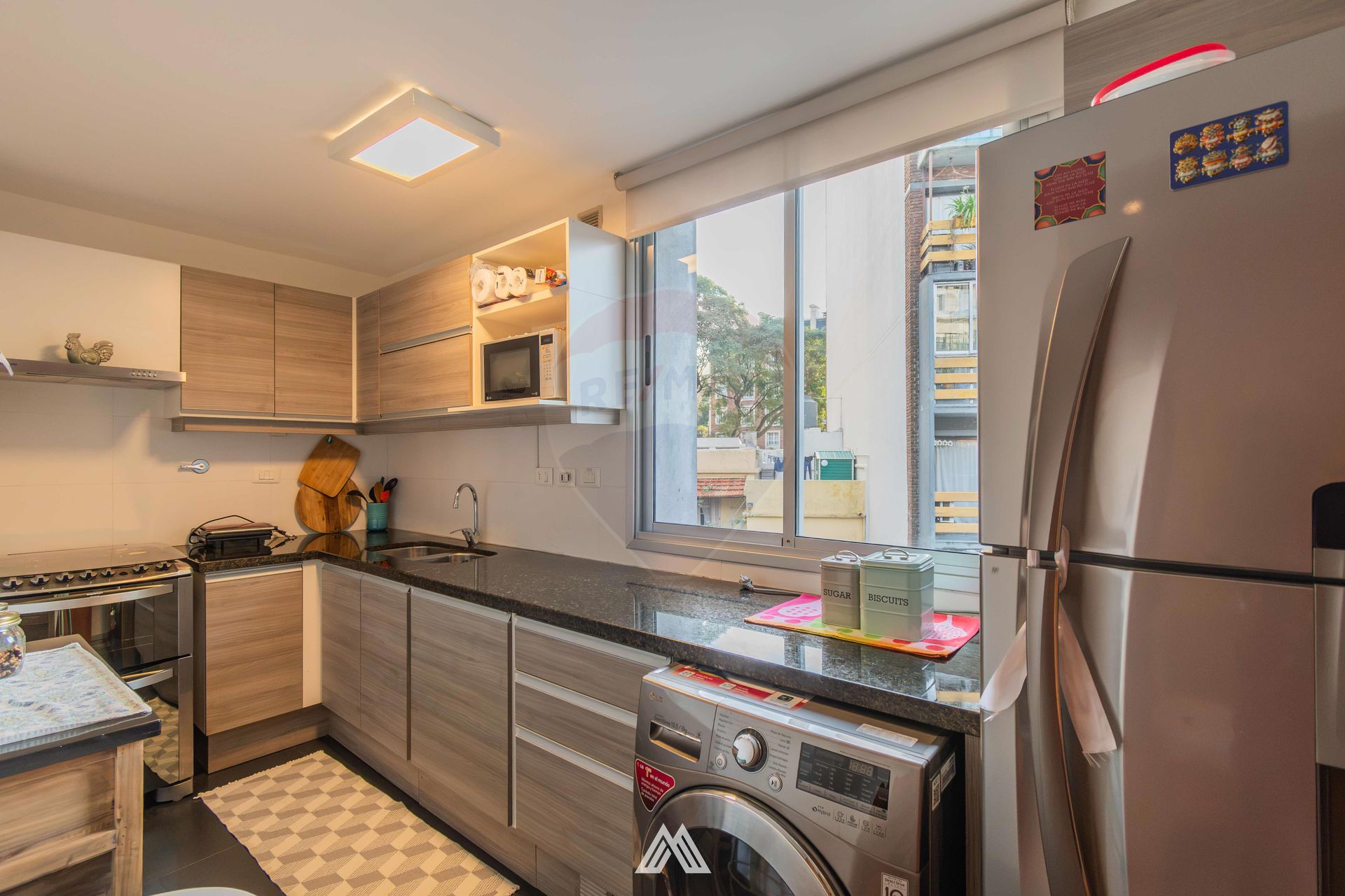 VENTA POCITOS APTO 2 DORM TERRAZA + GJE AMUEBLADO - 11