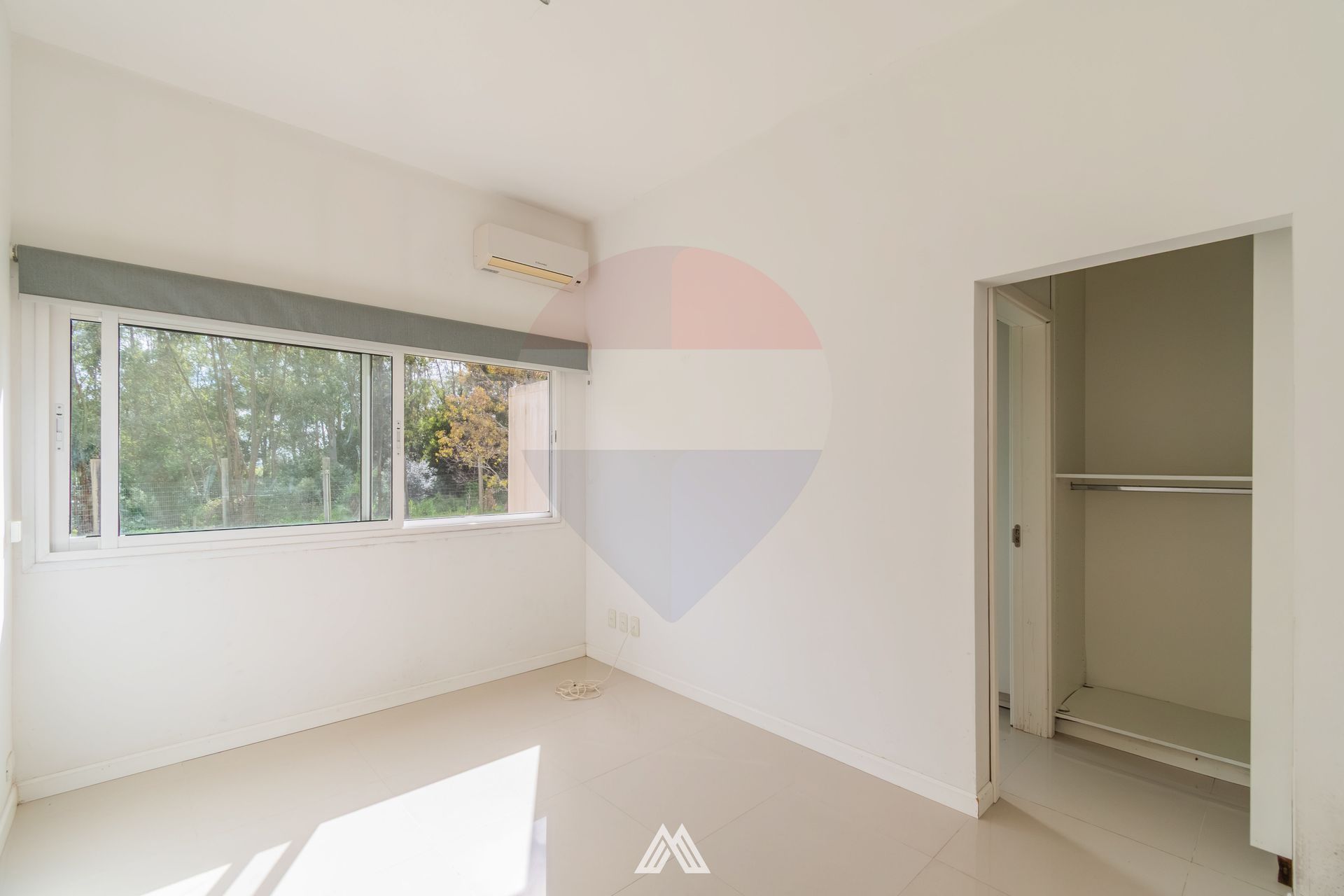 VENTA DE CASA 4 DORMITORIOS CUMBRES DE CARRASC0 - 10