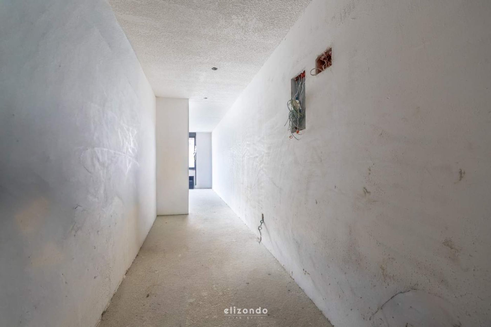 Venta Monoambiente con cochera Tres Cruces - 5