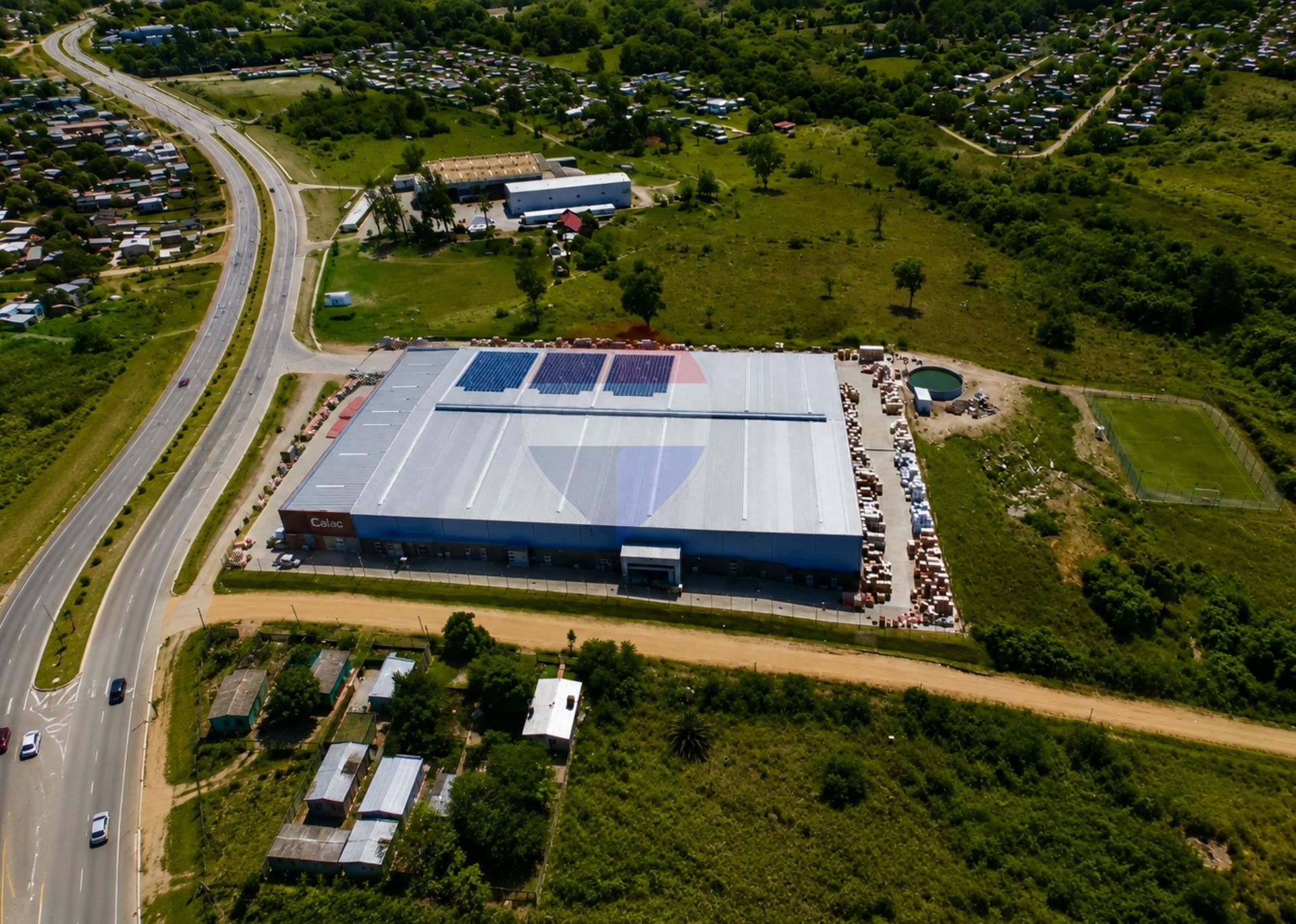 VENTA EXCELENTE PREDIO SOBRE RUTA 8 DE 3 HÁS - 1