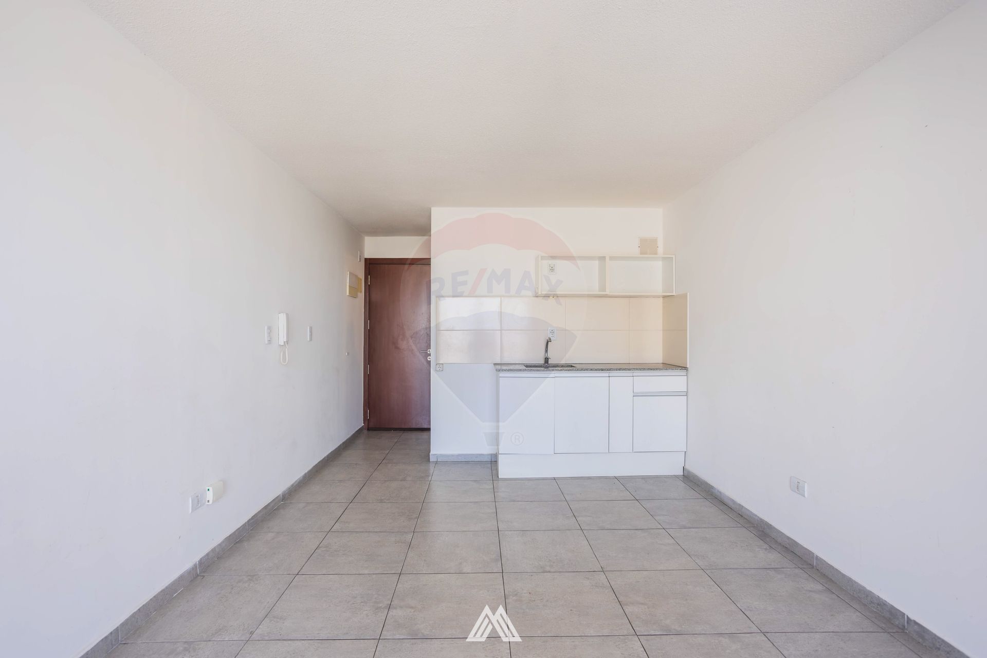 VENTA MONOAMBIENTE C/BALCON Y GARAJE LA BLANQUEADA - 5