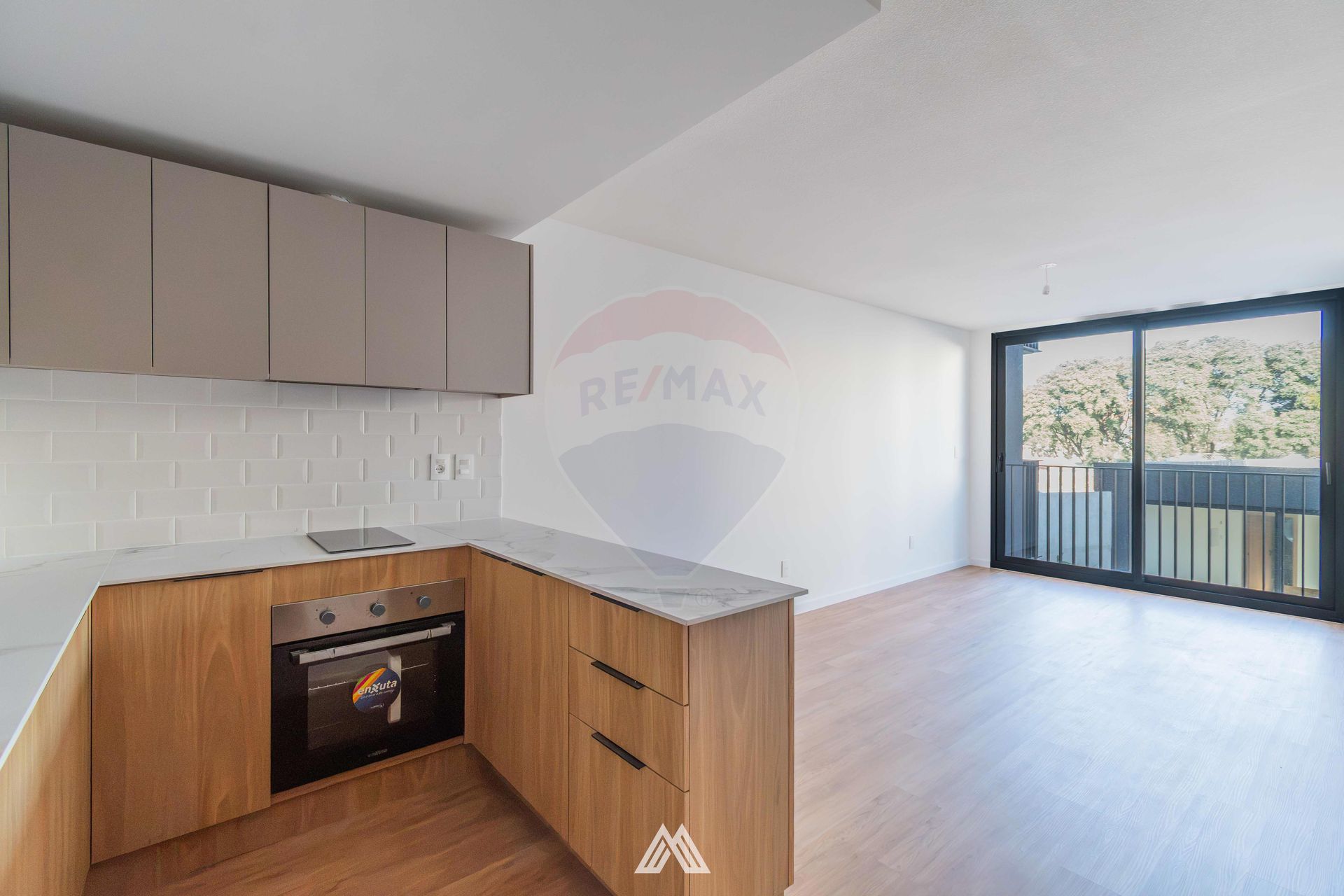 VENTA DE 1 DORM CONTRAFRENTE POCITOS c/TERRAZA - 4