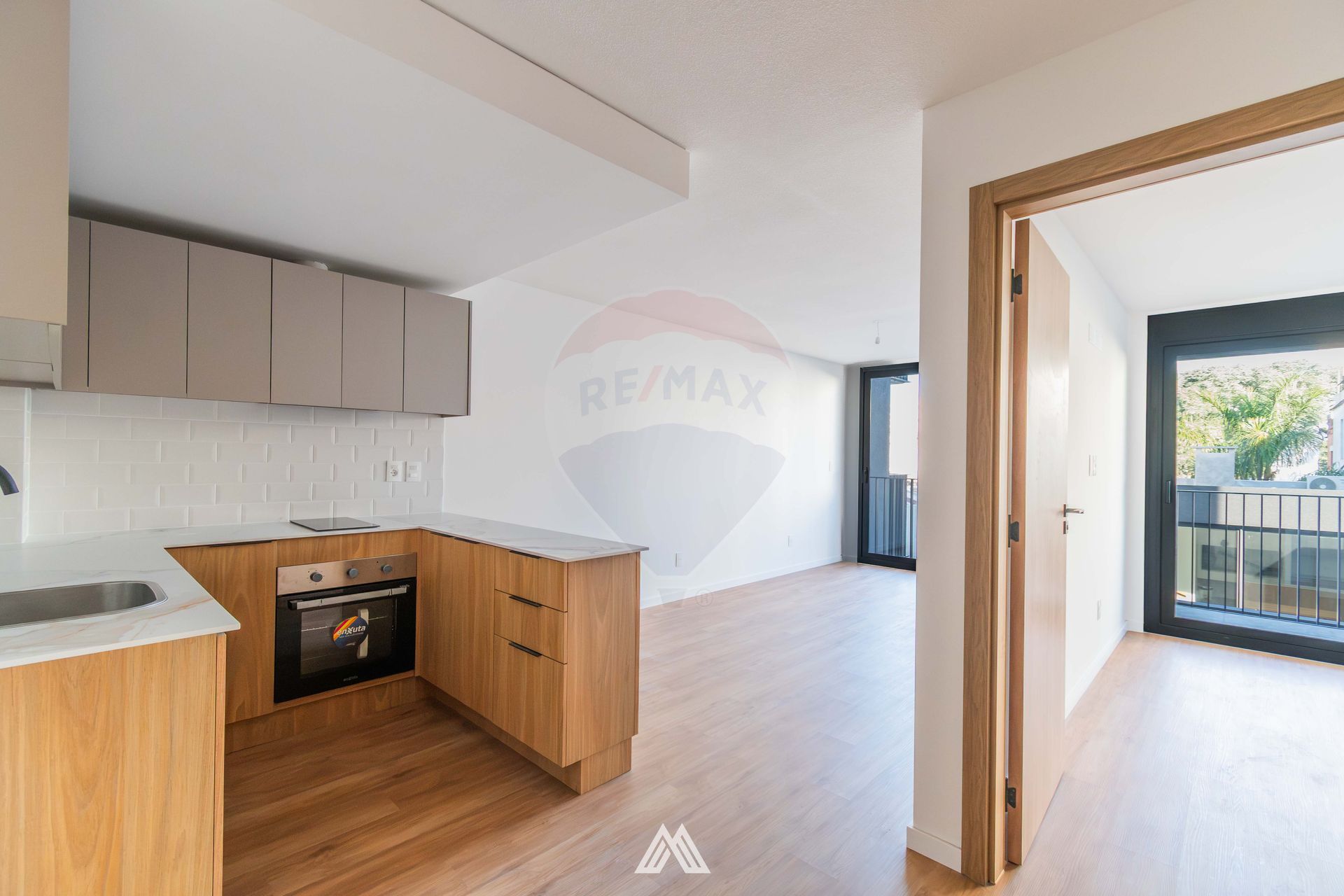 VENTA DE 1 DORM CONTRAFRENTE POCITOS c/TERRAZA - 3