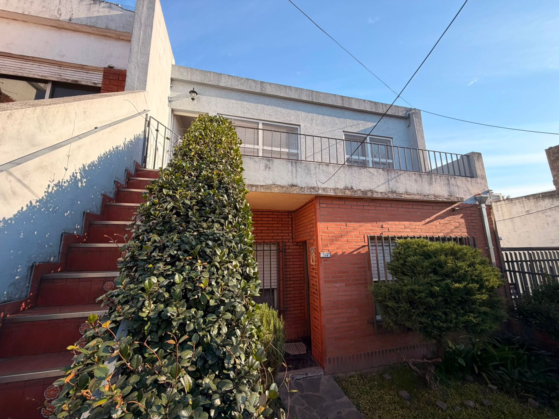 P H en Venta en Moron, G.B.A. Zona Oeste