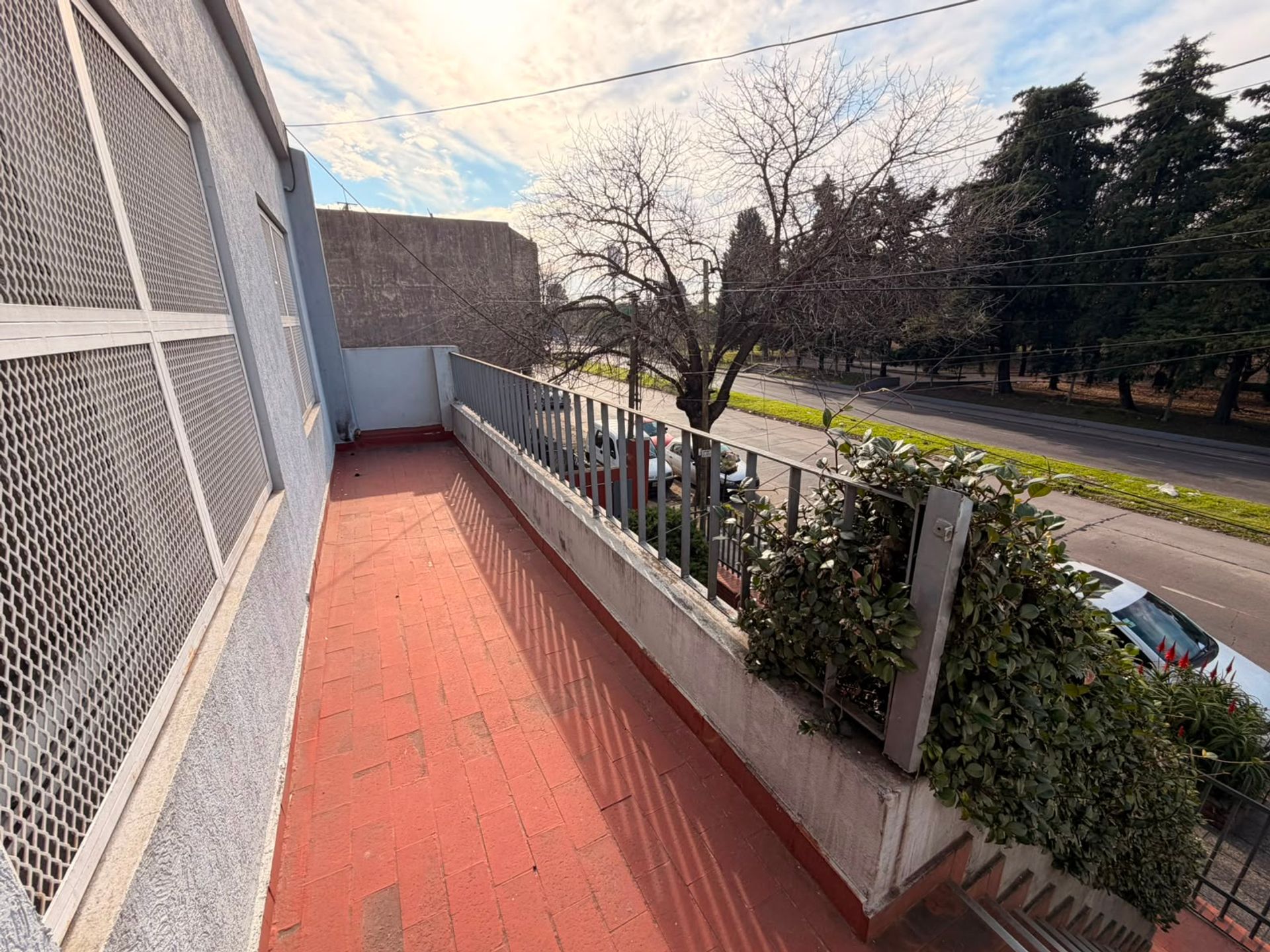 P H en Venta en Moron, G.B.A. Zona Oeste