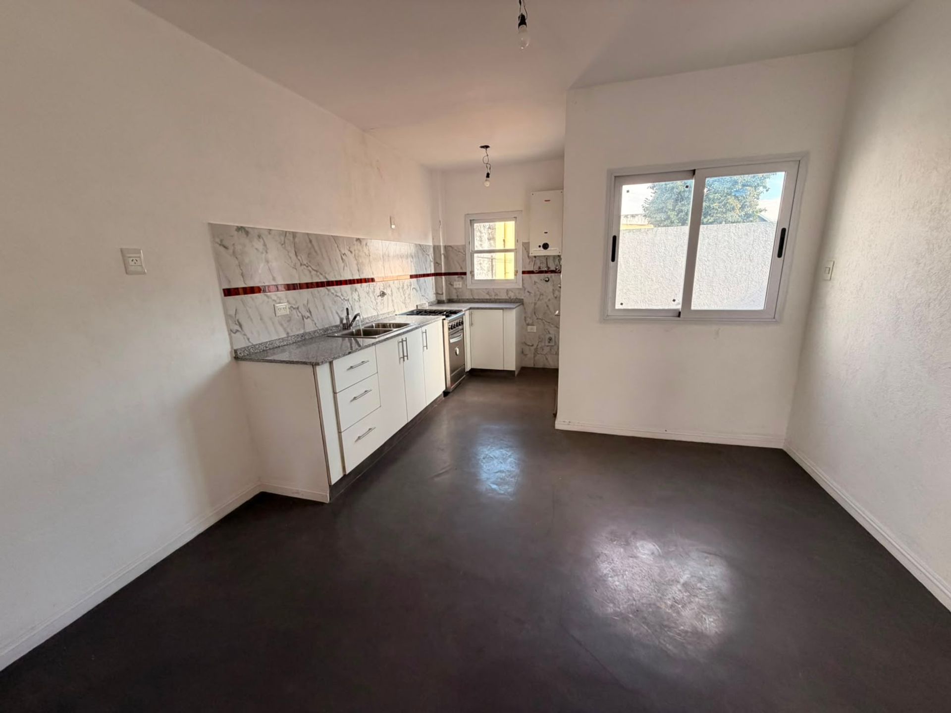P H en Venta en Moron, G.B.A. Zona Oeste
