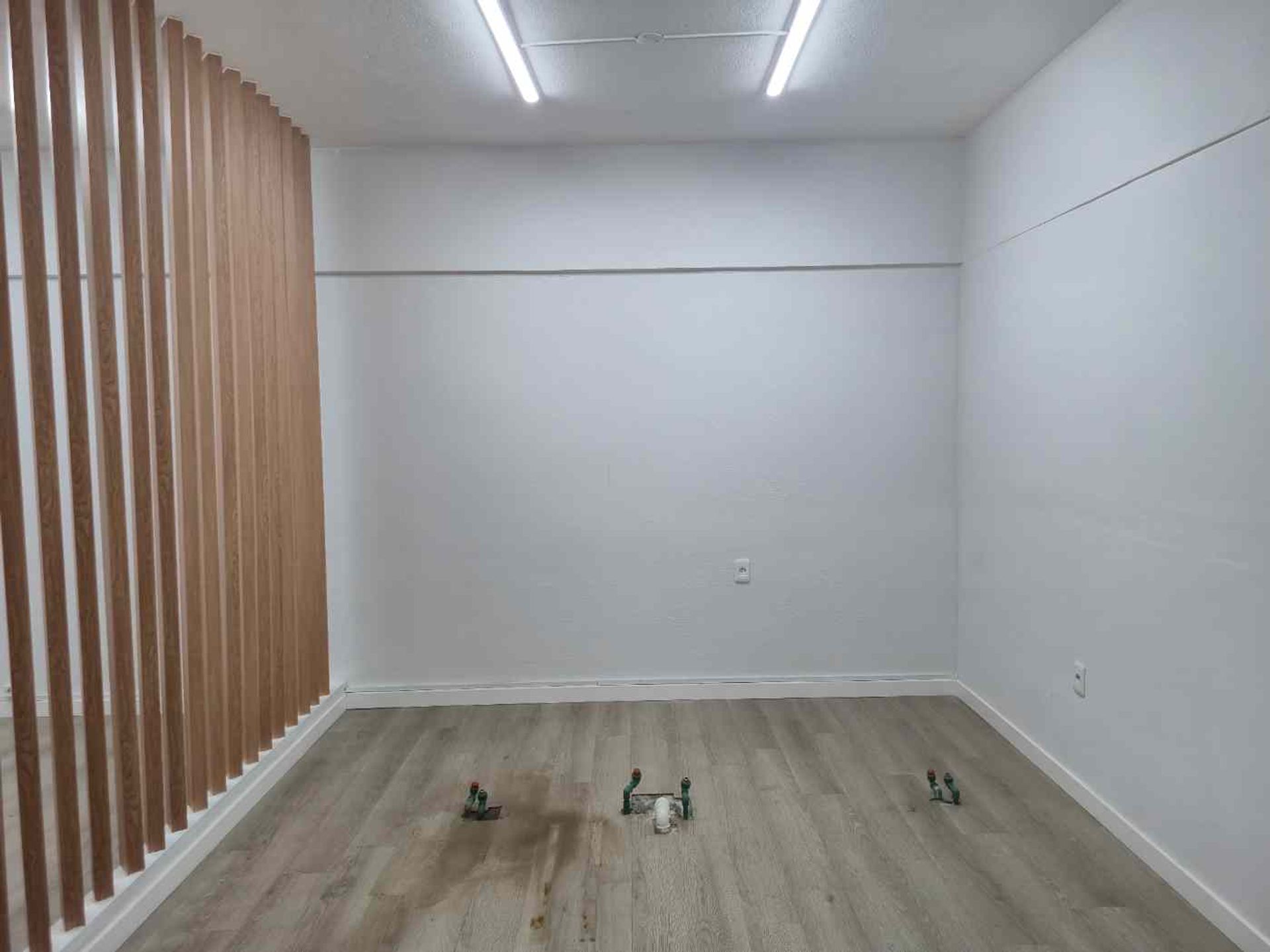 Alquiler de local comercial en el Centro Yi y 18 - 20