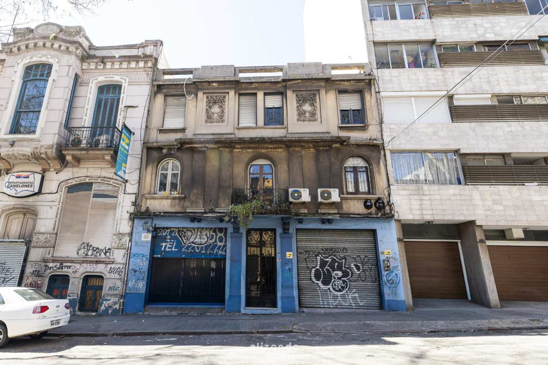Venta de apartamento cuatro dormitorios - Centro - 1