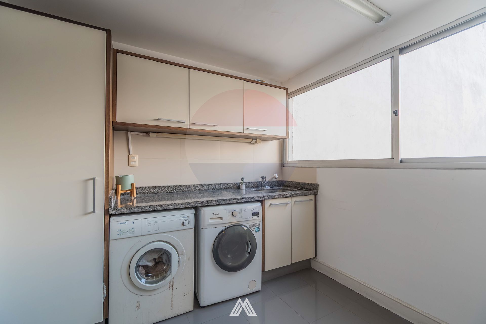 VENTA APARTAMENTO RAMBLA POCITOS 3/4 DORM 2GARAJES - 9