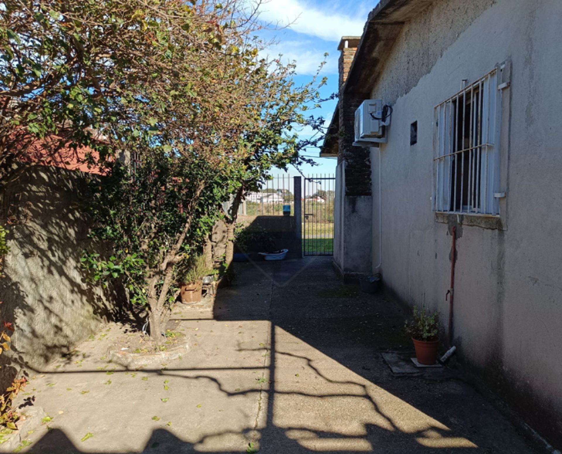 VENTA, casa de dos dormitorios, en Lezica. - 10