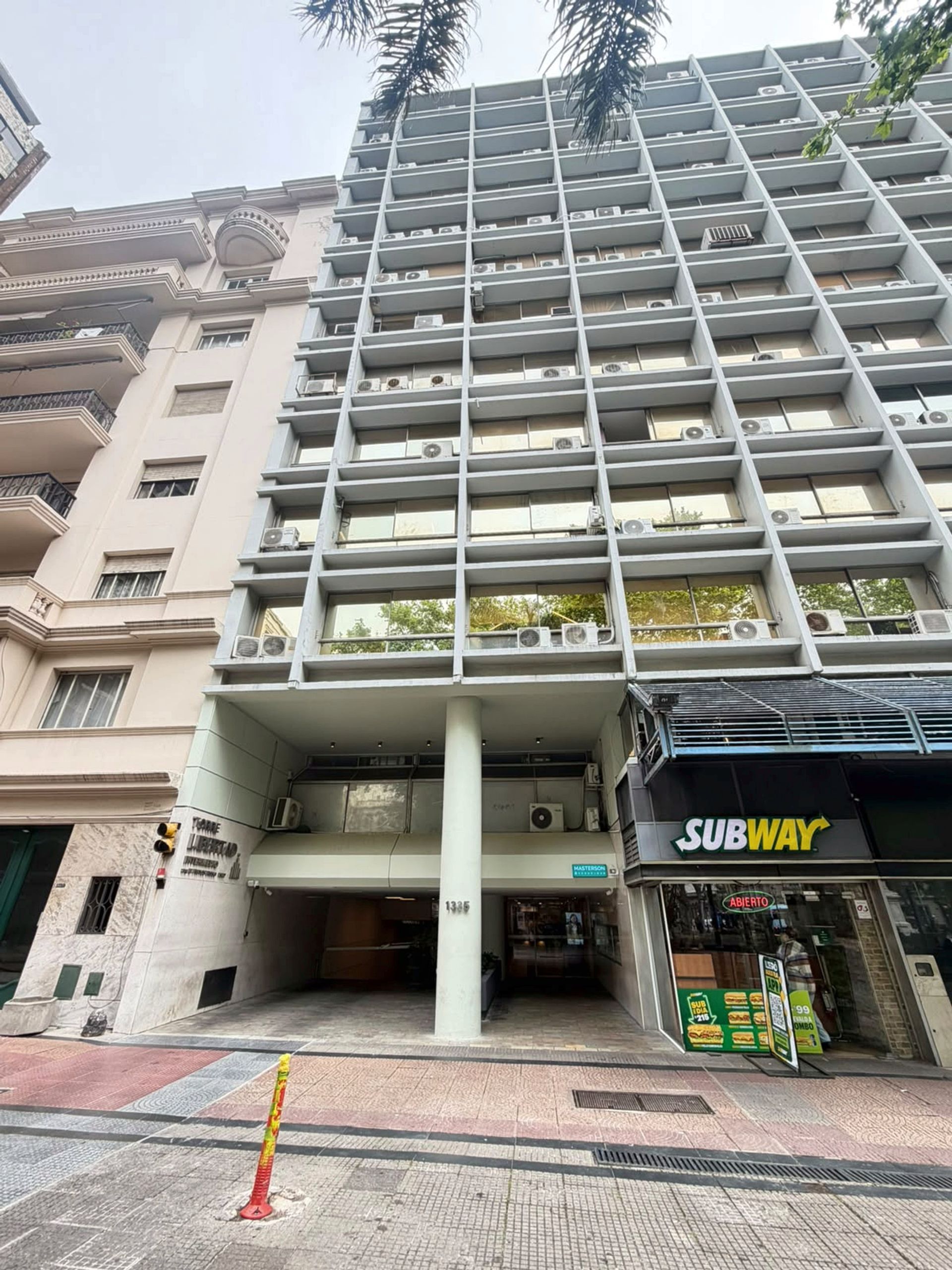 Venta Oficina / Consultorio Centro Plaza Cagancha - 10