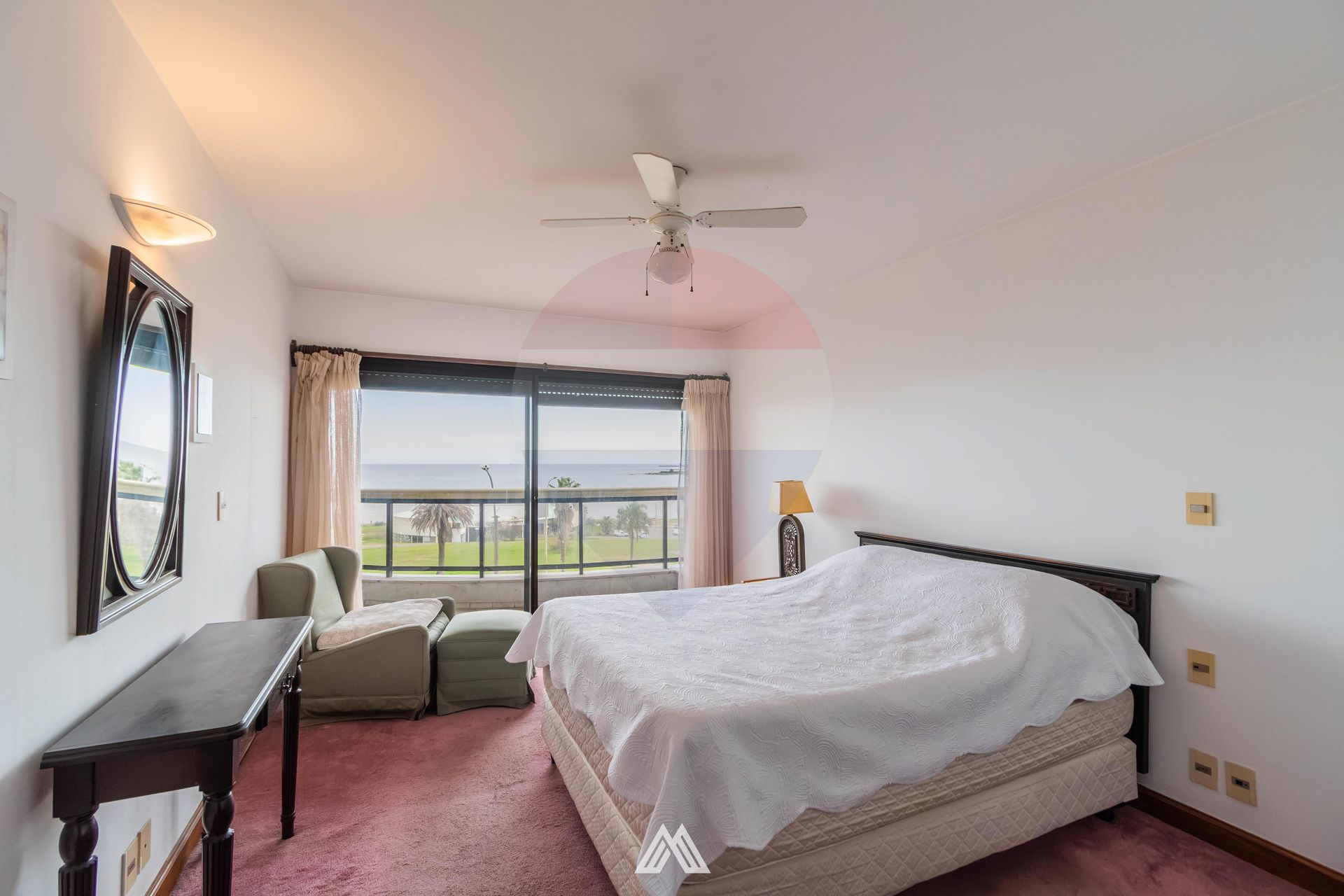 VENTA, primera linea, 3 suites. - 17