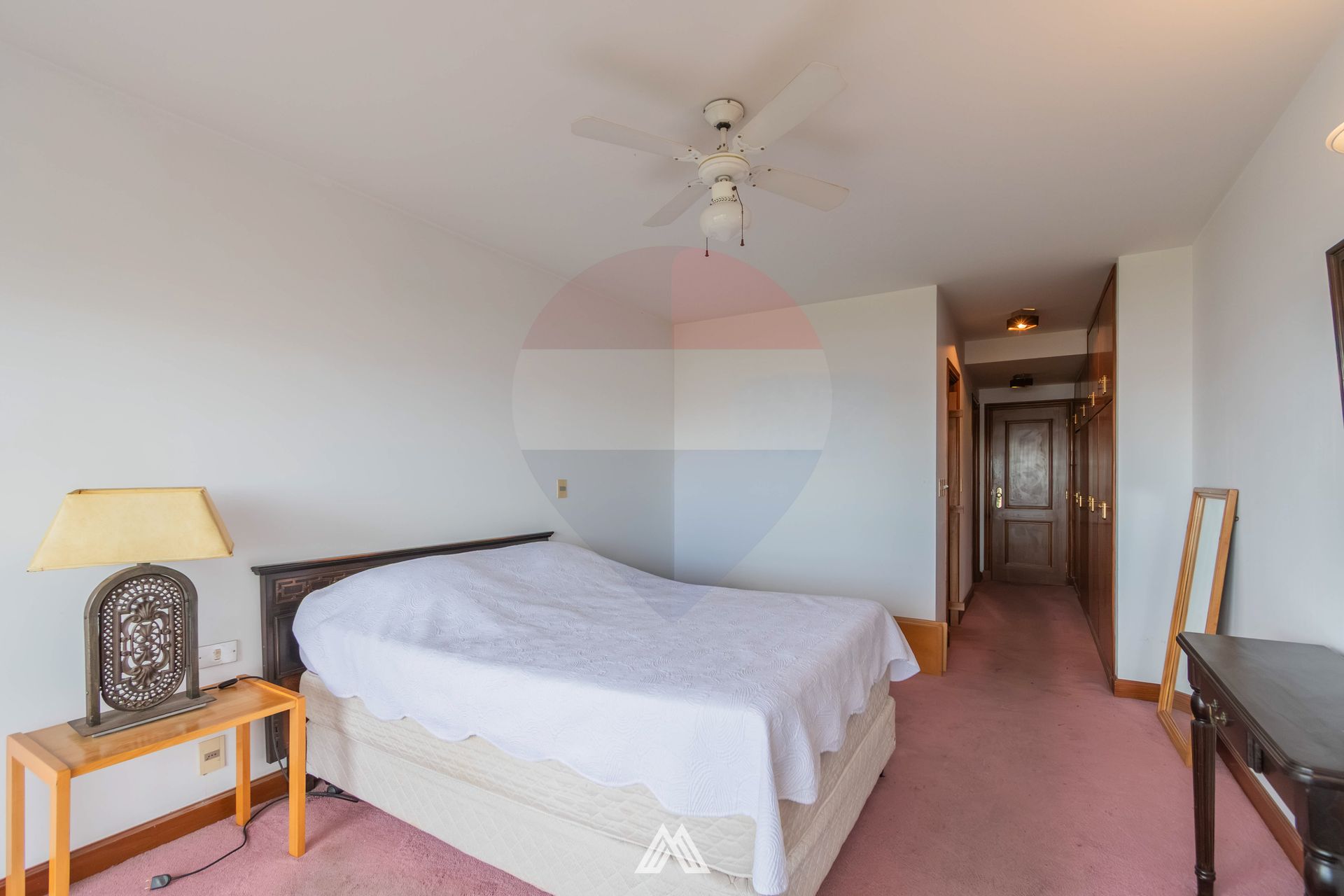 VENTA, primera linea, 3 suites. - 18