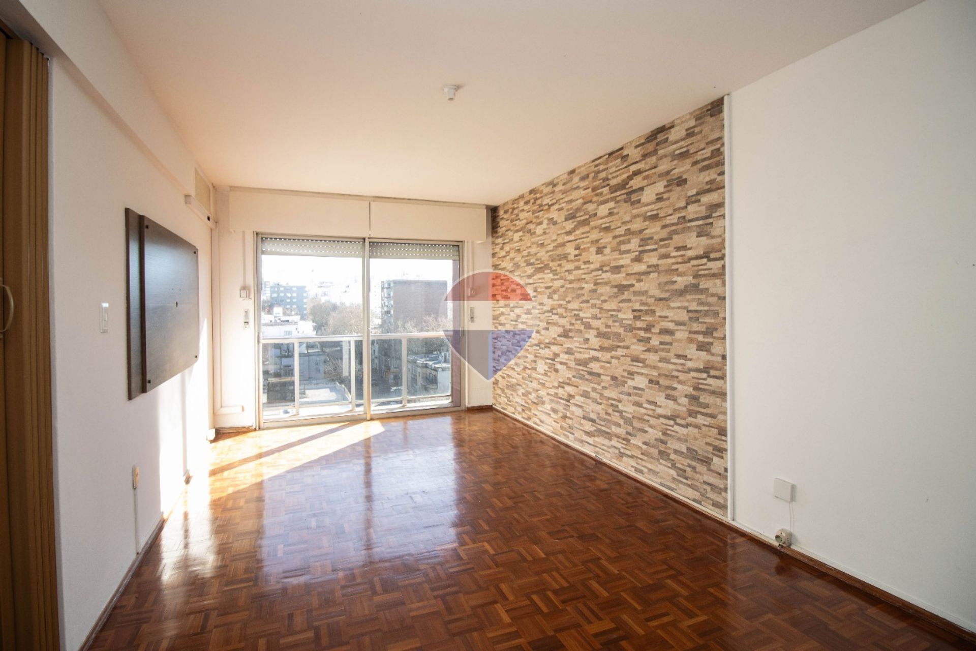 VENTA APARTAMENTO 1 DORMITORIO BARRIO SUR RAMBLA - 1