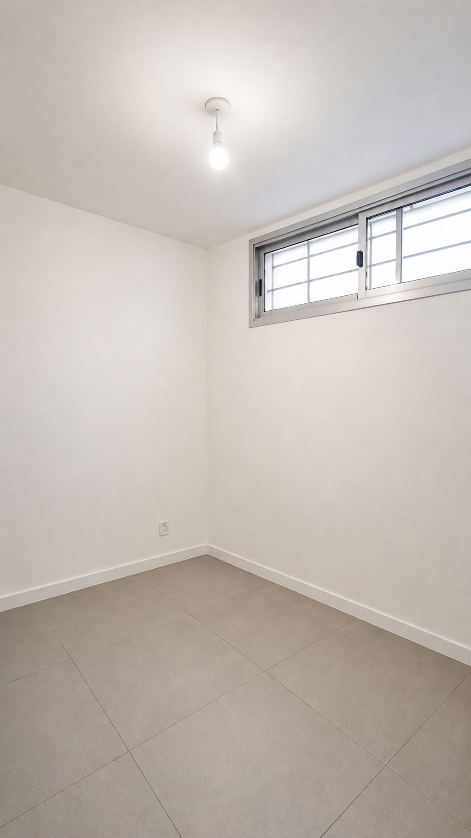 Venta Pocitos unidad de 2 dorm. patio c renta 5% - 4