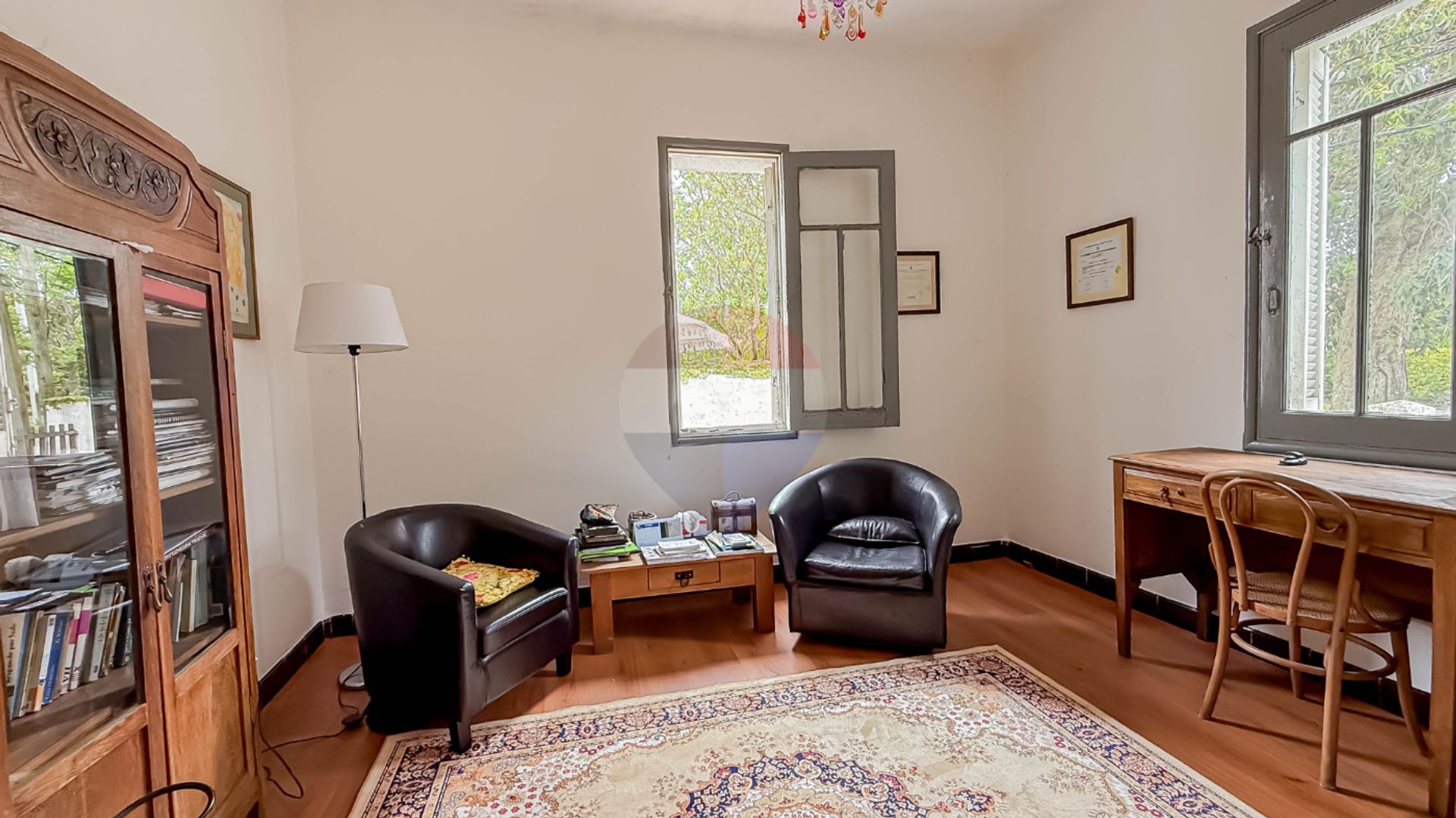 VENTA HERMOSA CASA 8 DORMITORIOS EN LA FLORESTA - 13