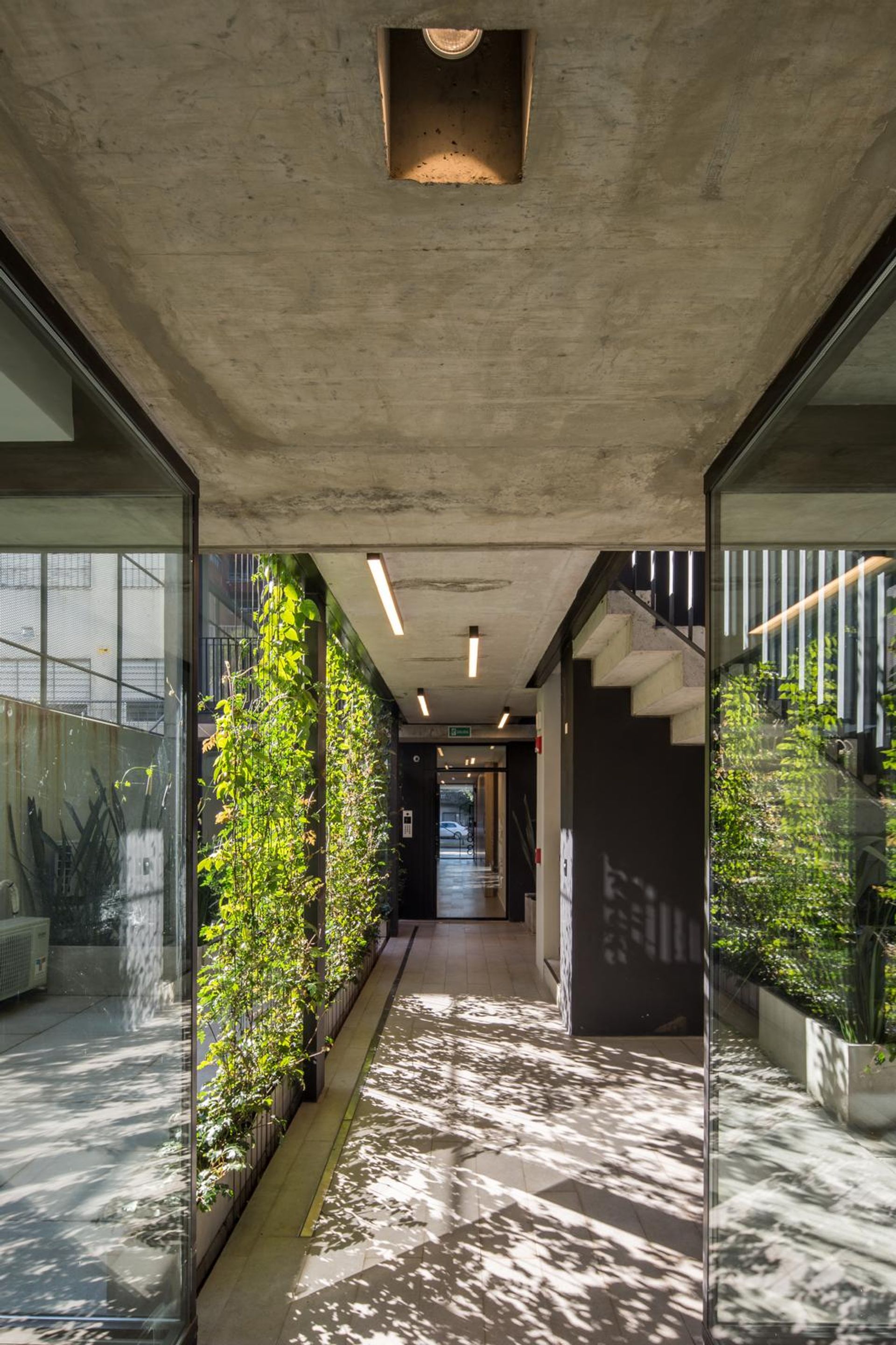 Venta Oficina Renta HUB con Garaje en Pocitos WTC - 2