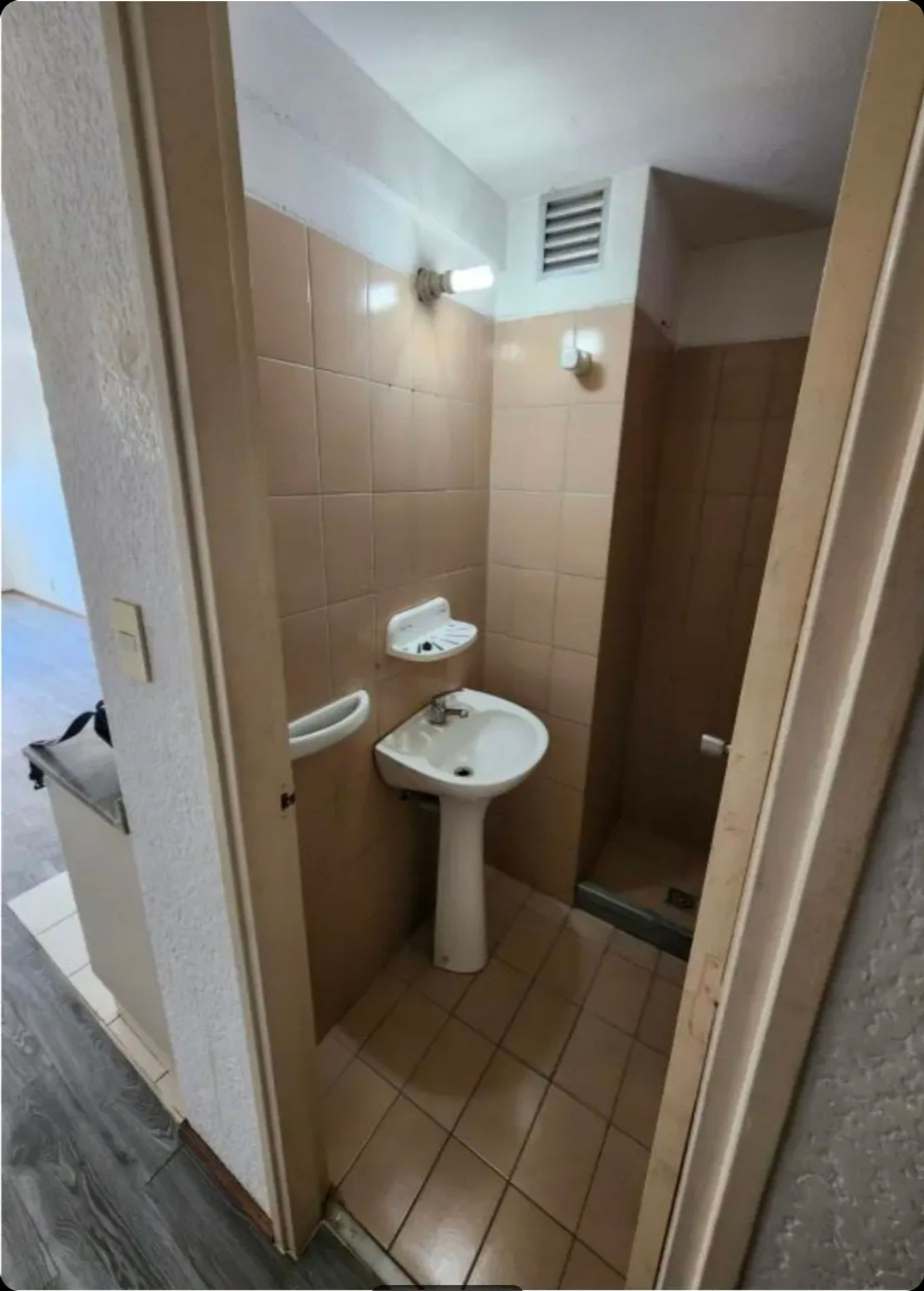 Venta de monoambiente en Cordón con renta - 4
