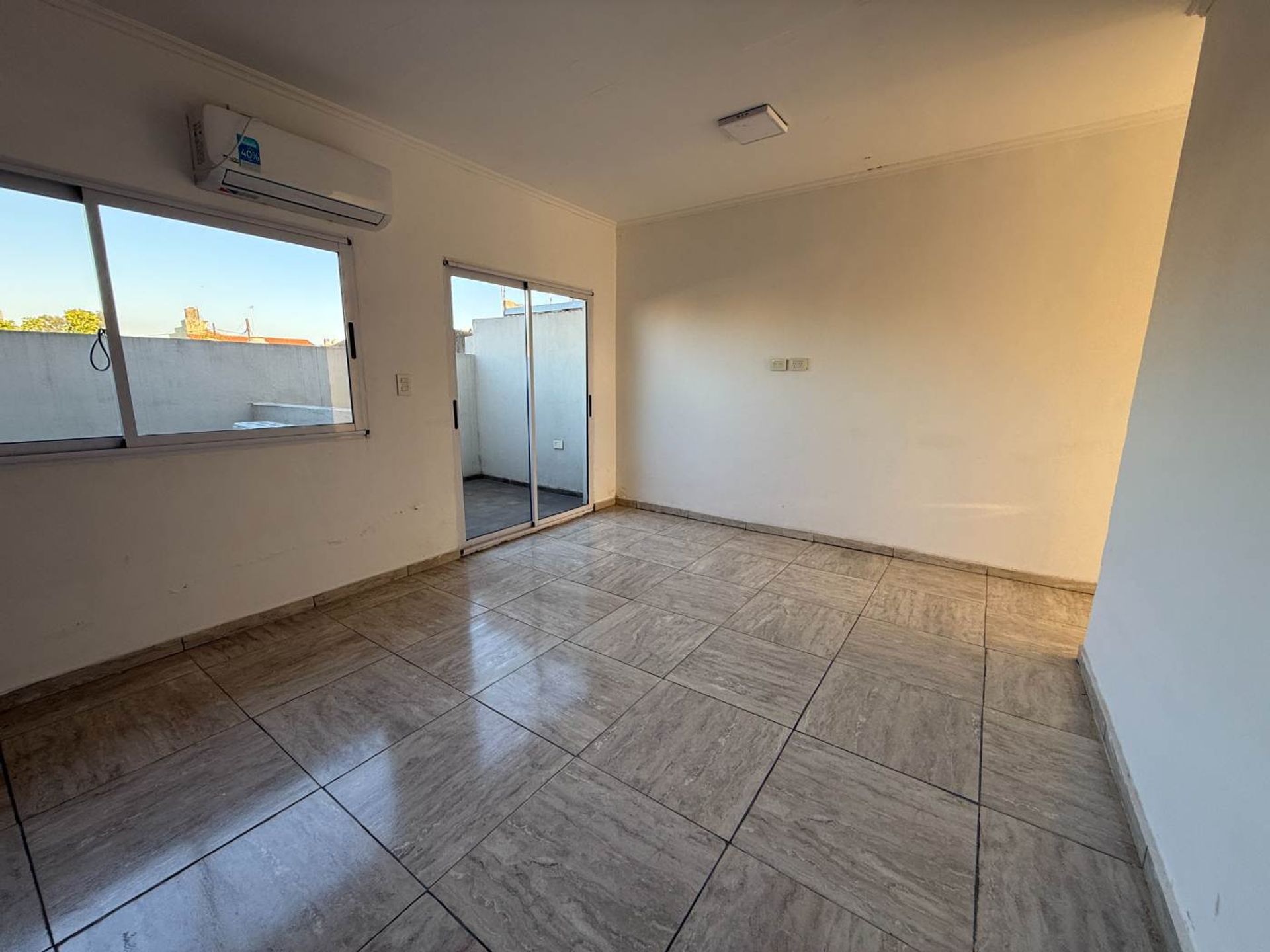 P H en Venta en Tres de Febrero, G.B.A. Zona Oeste