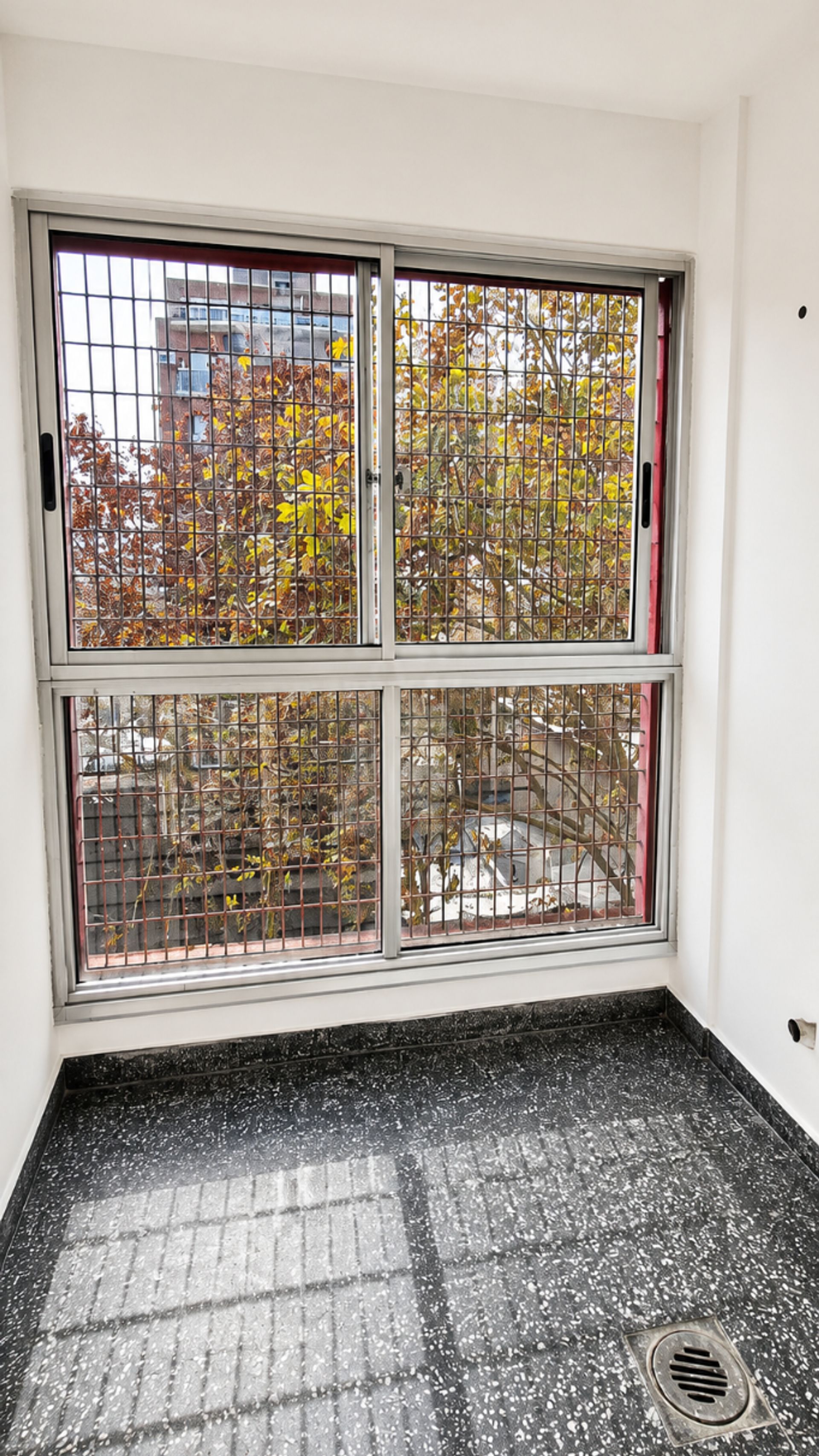 Vende apartamento Pocitos 3 dorm 2ba&ntilde;os y balcones - 9