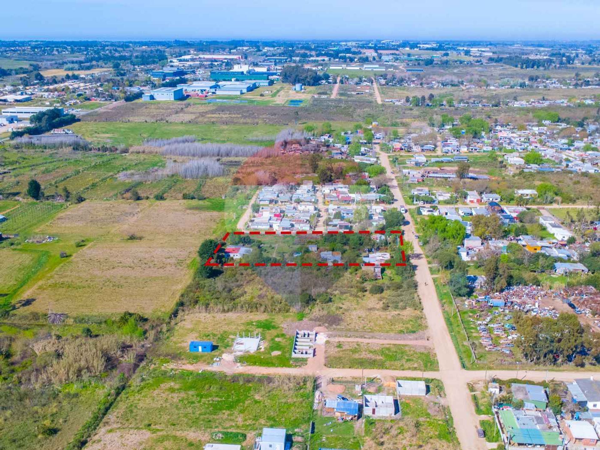 Venta de 4 casas en 5.005 m² en Barros Blancos - 14