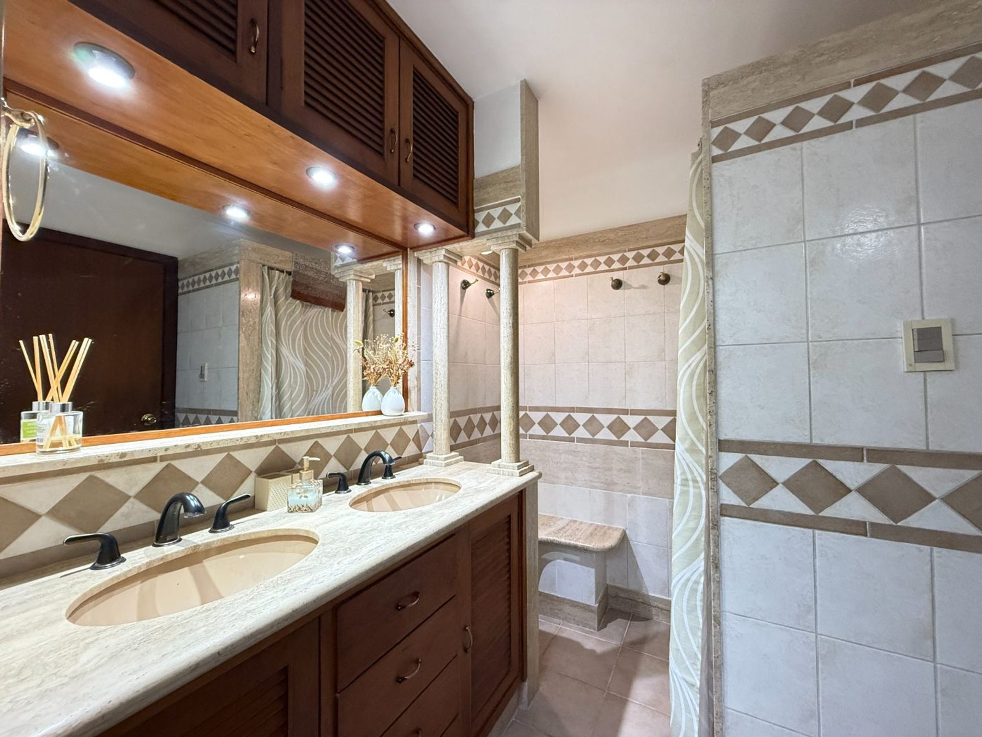 Venta Casa PH Parque Batlle 5 dorm. garage y patio - 16