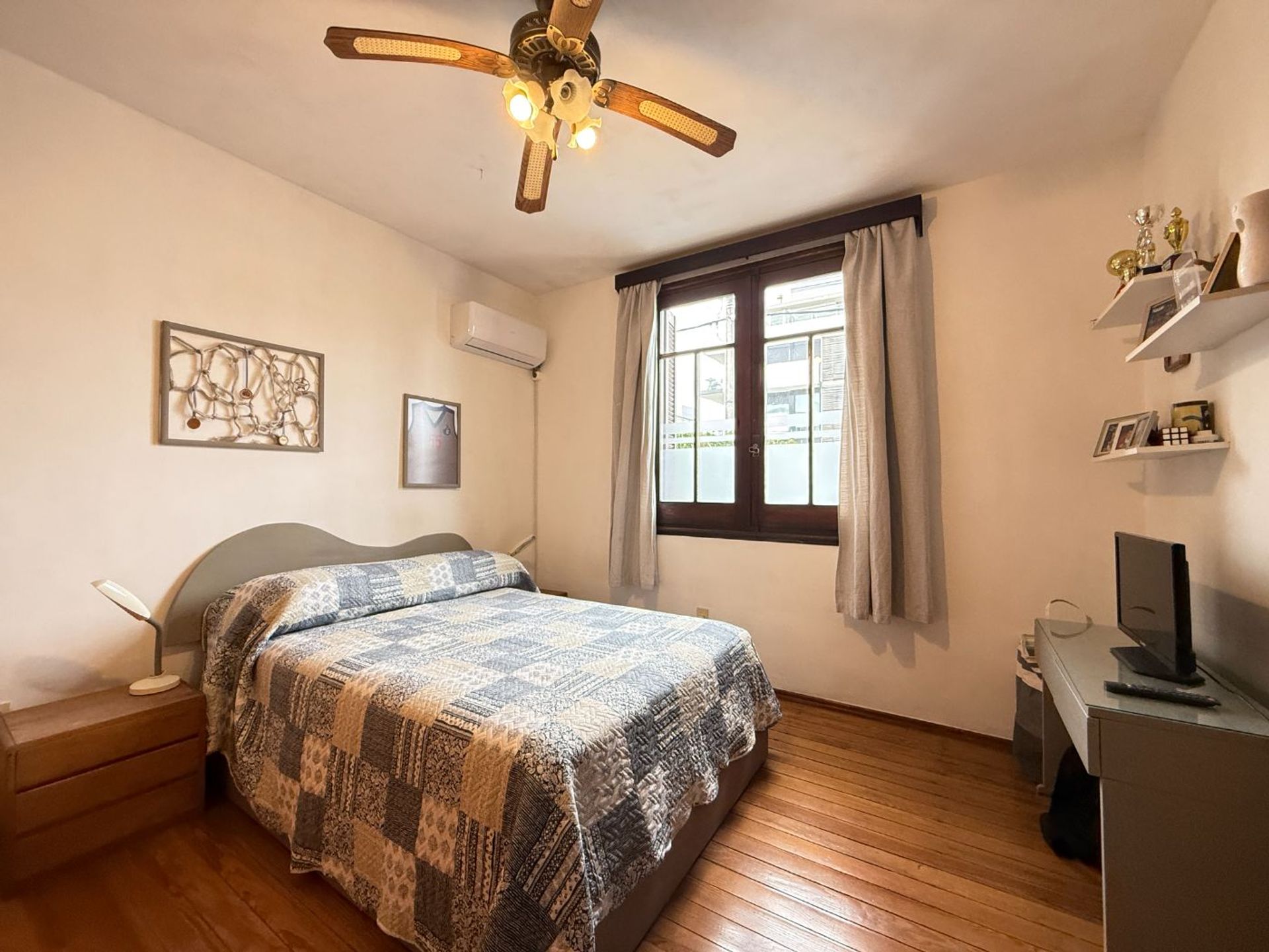 Venta Casa PH Parque Batlle 5 dorm. garage y patio - 4