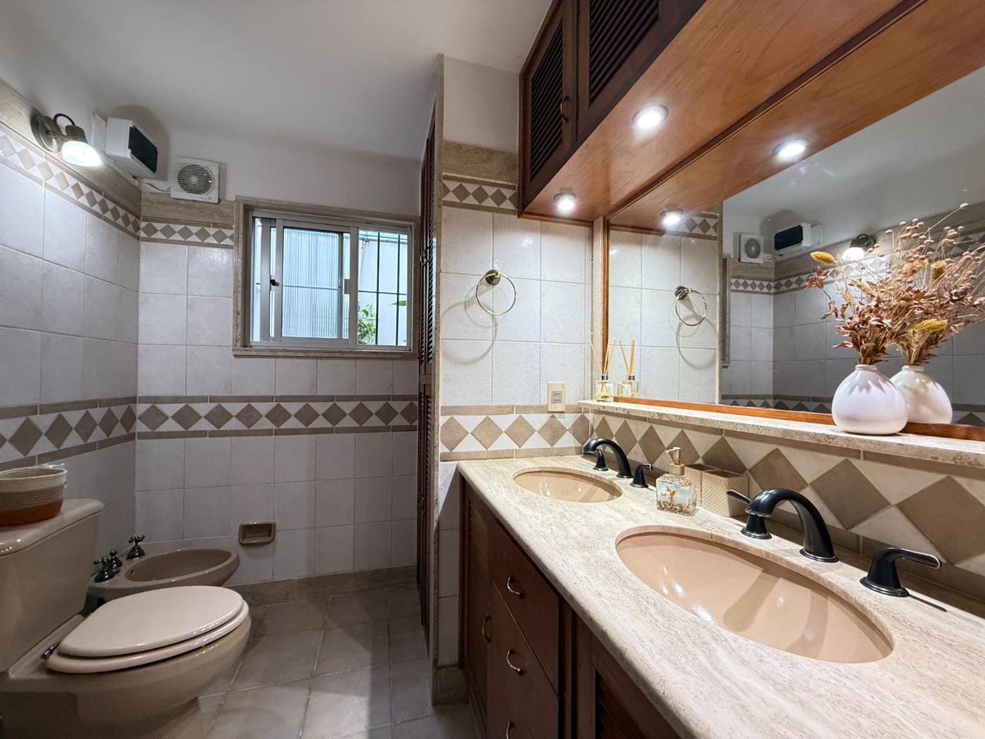 Venta Casa PH Parque Batlle 5 dorm. garage y patio - 17