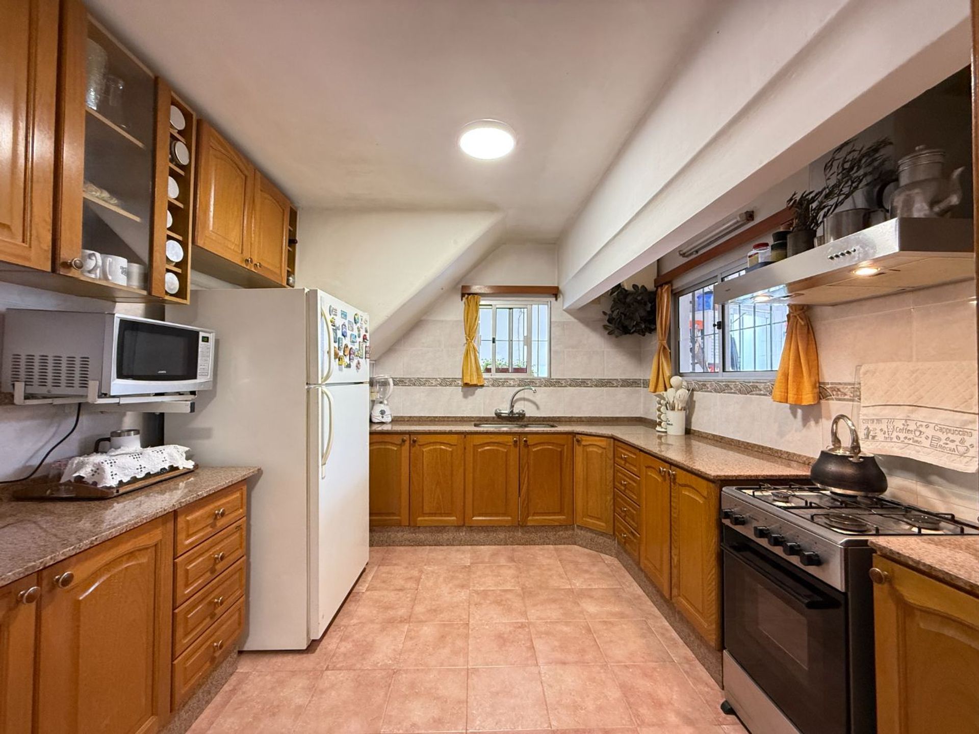 Venta Casa PH Parque Batlle 5 dorm. garage y patio - 11