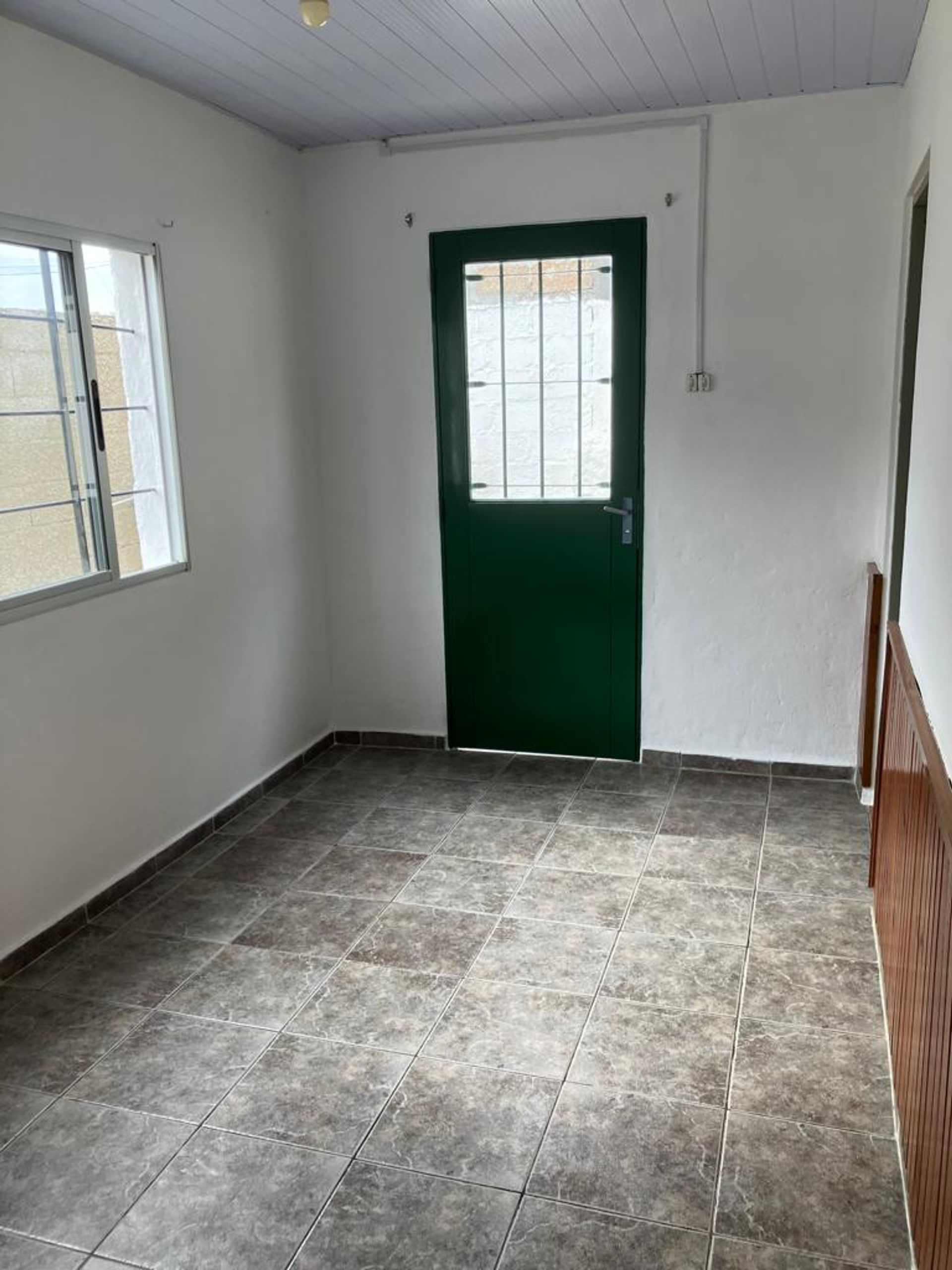 VENTA CASA 1 DORMITORIO EN CERRO - RENTADA - 2