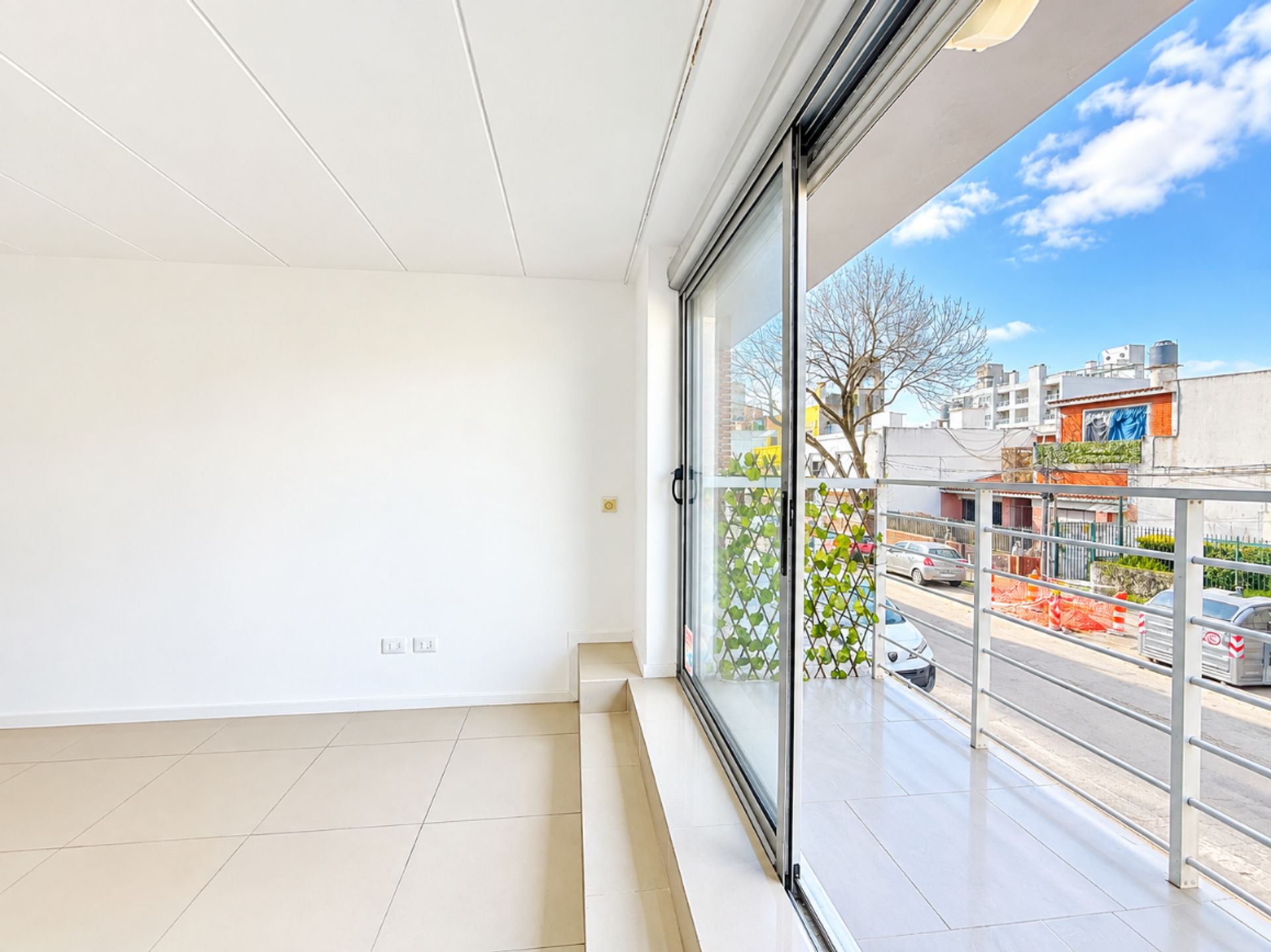 VENTA APTAMENTO DE 1 DORM. POCITOS TERRAZA C/PARR - 1
