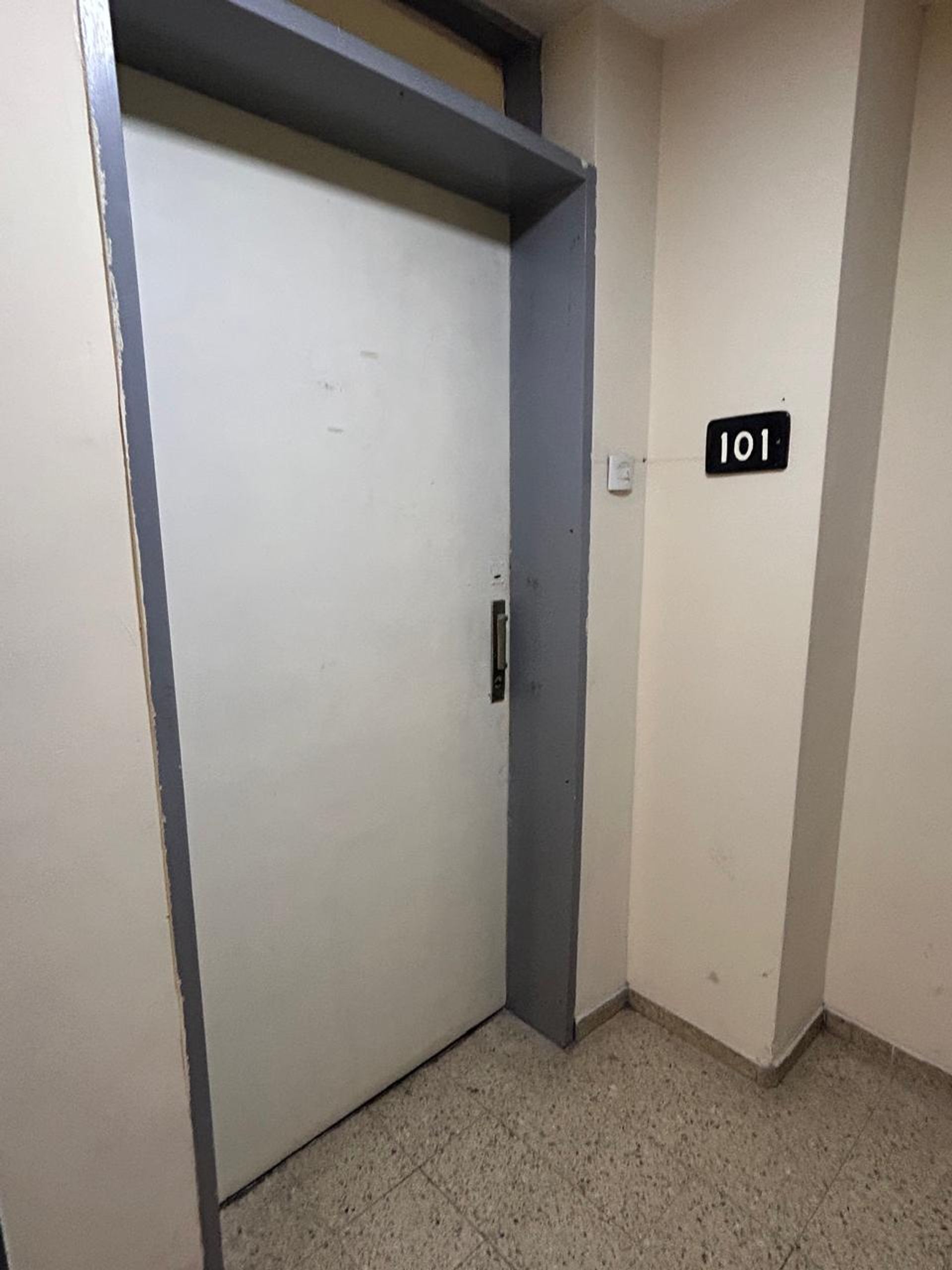 Oficina en Venta en Capital, Mendoza - USD 19.500 | Inmoup - 8