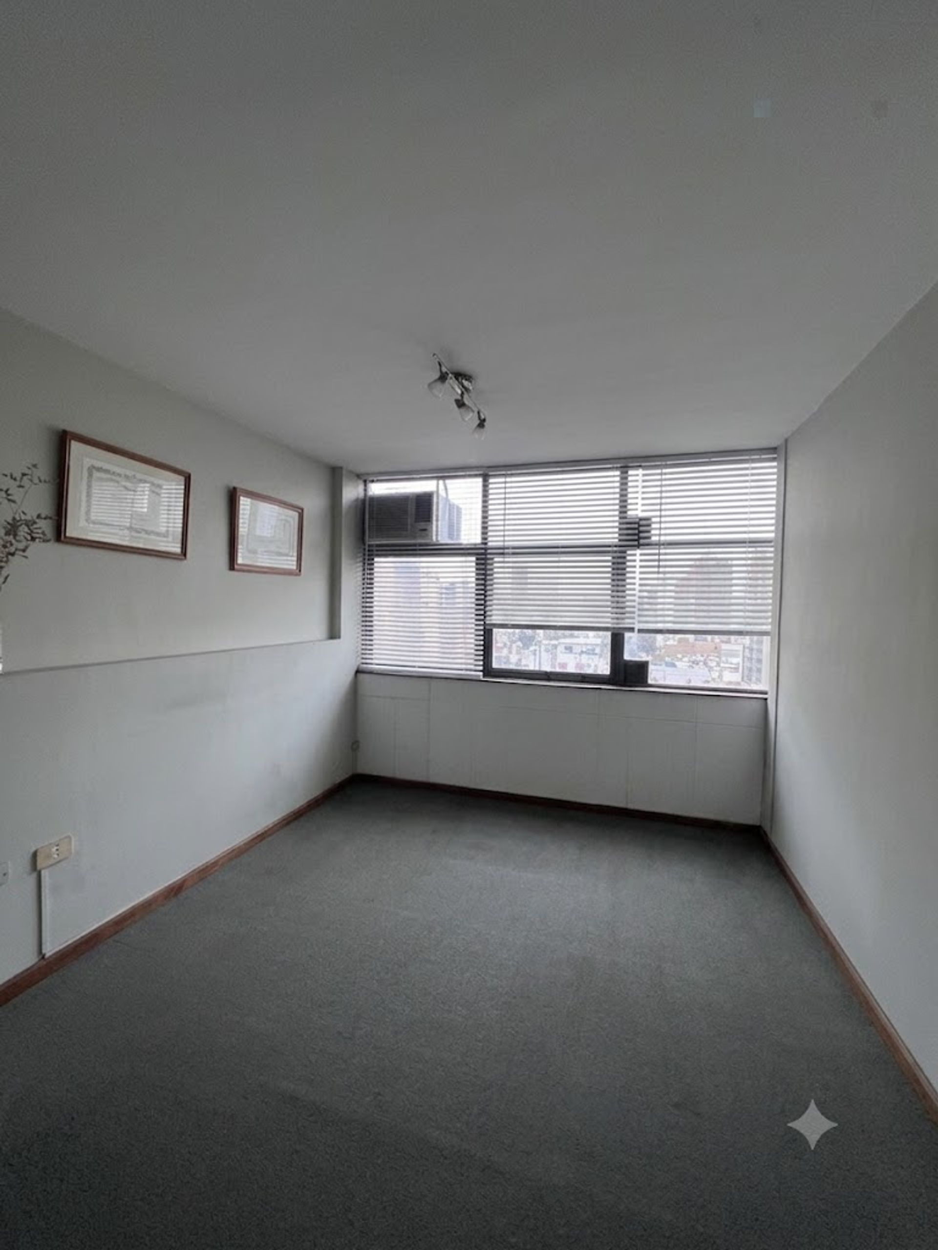 Oficina en Venta en Capital, Cordoba