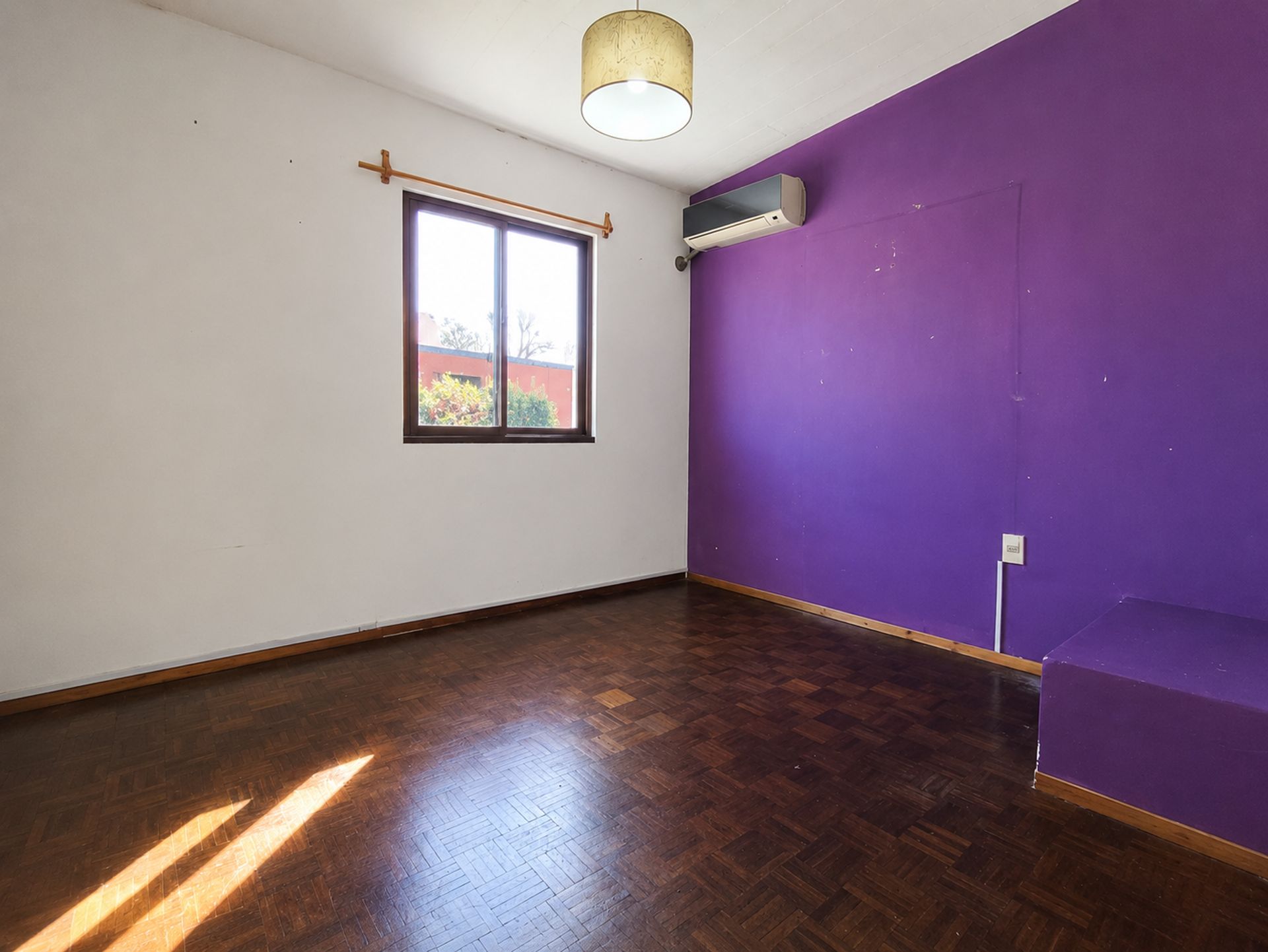 VENTA CASA LEZICA DE 2 DORMITORIOS CON PATIO + GGE - 13