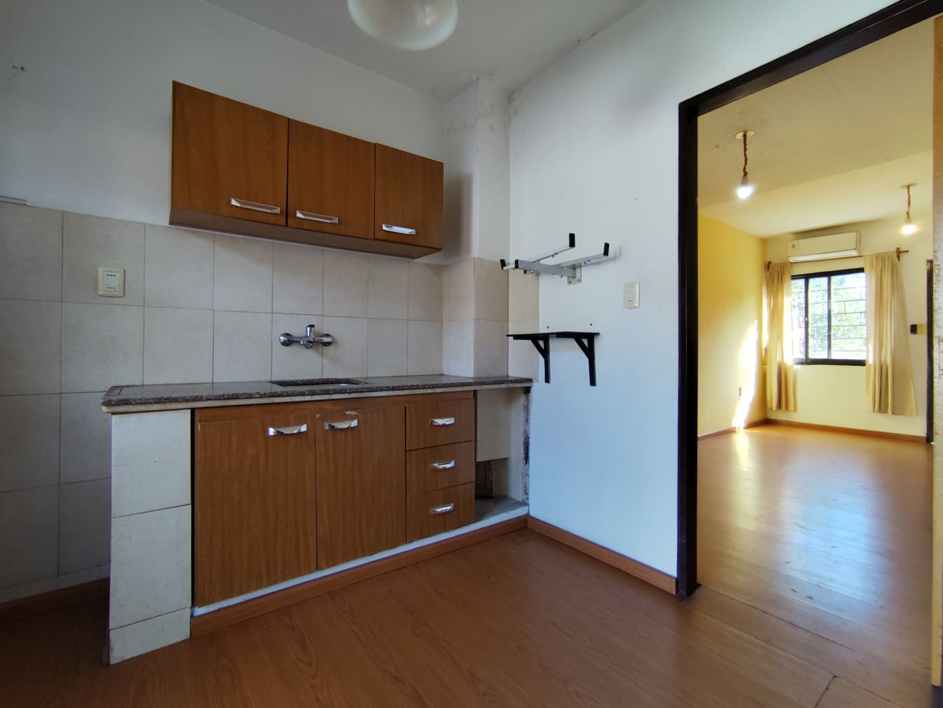VENTA CASA LEZICA DE 2 DORMITORIOS CON PATIO + GGE - 5