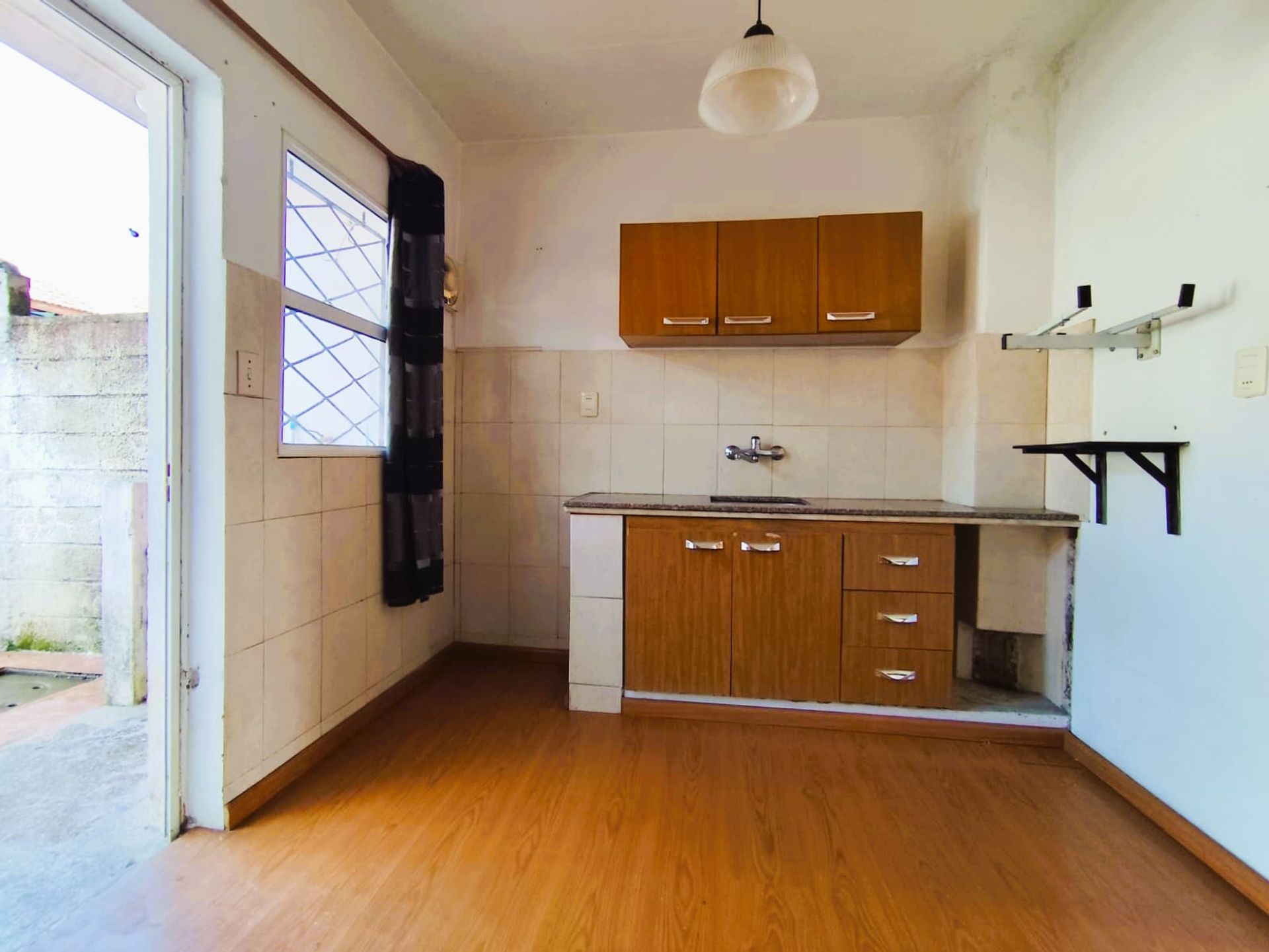 VENTA CASA LEZICA DE 2 DORMITORIOS CON PATIO + GGE - 6