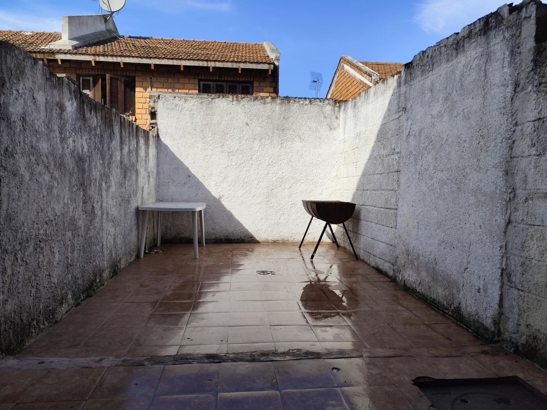 VENTA CASA LEZICA DE 2 DORMITORIOS CON PATIO + GGE - 7
