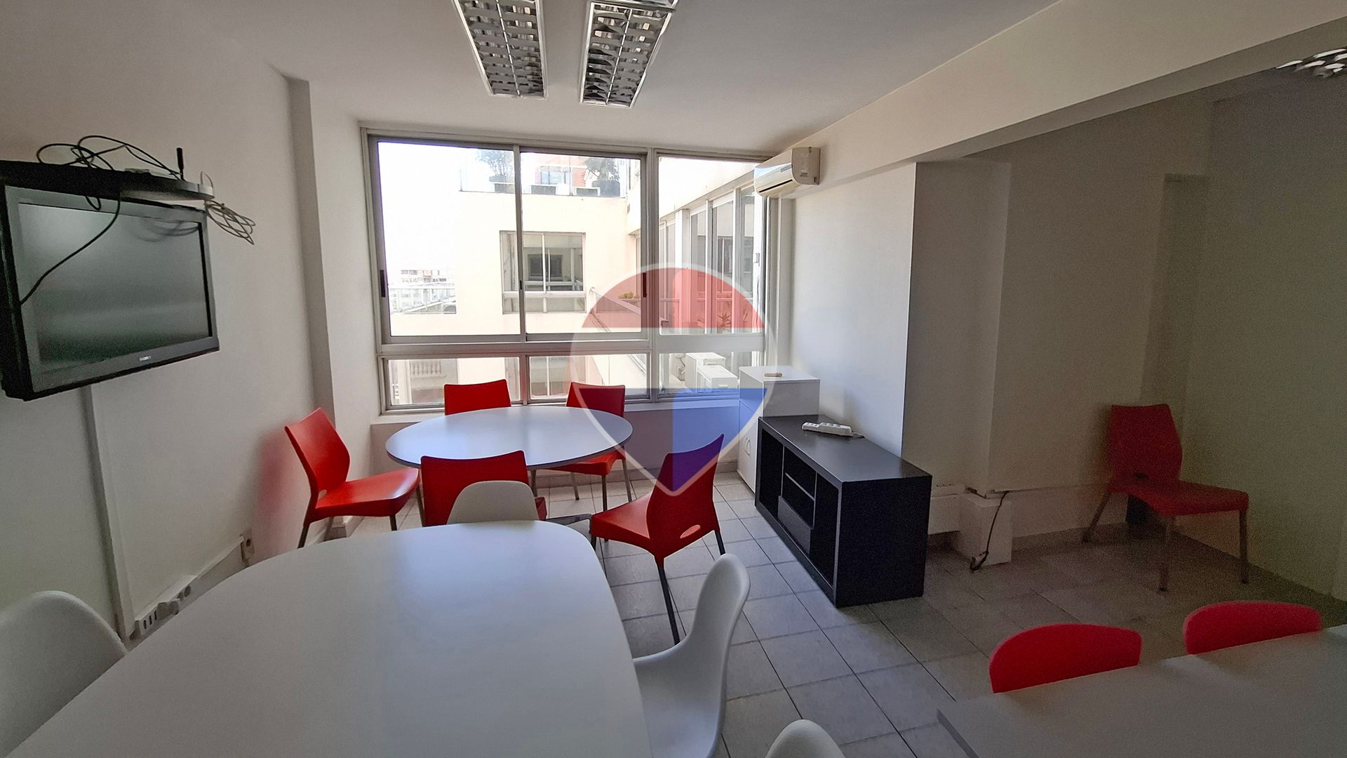 Alquiler Oficina 573 m² | Plaza Independencia - 11