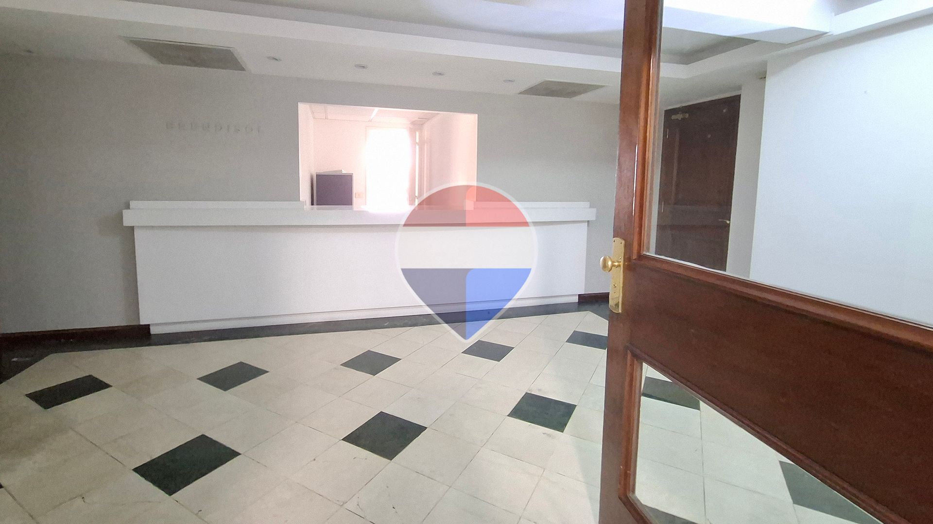 Alquiler Oficina 573 m² | Plaza Independencia - 1